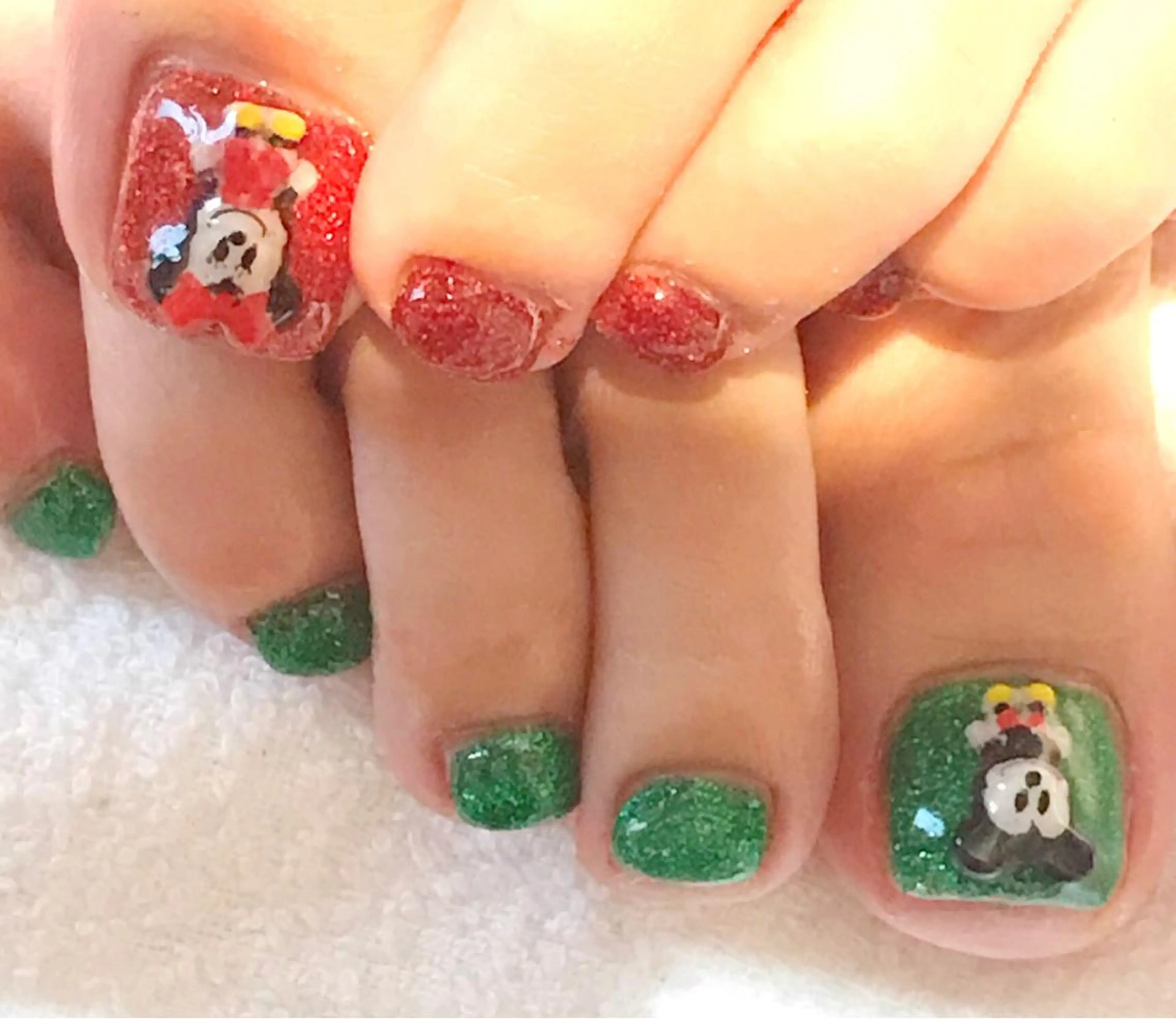 ネイル フットネイル ラメ(グリッター) YUN 💅のネイルデザイン