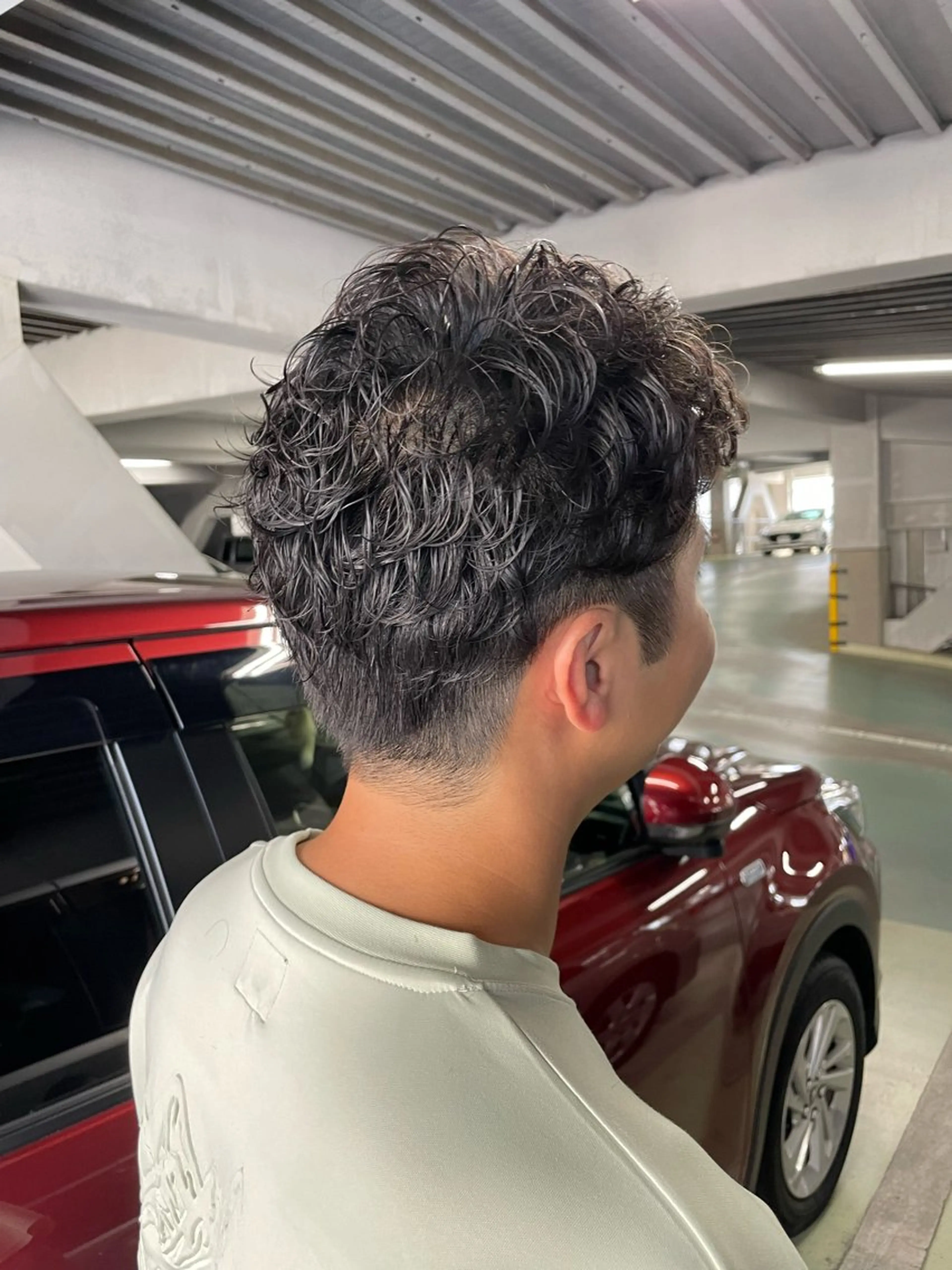 パーマ メンズ カット パーマ トリートメント 立川・くびれミディ 旬なデザインカラーのヘアスタイル