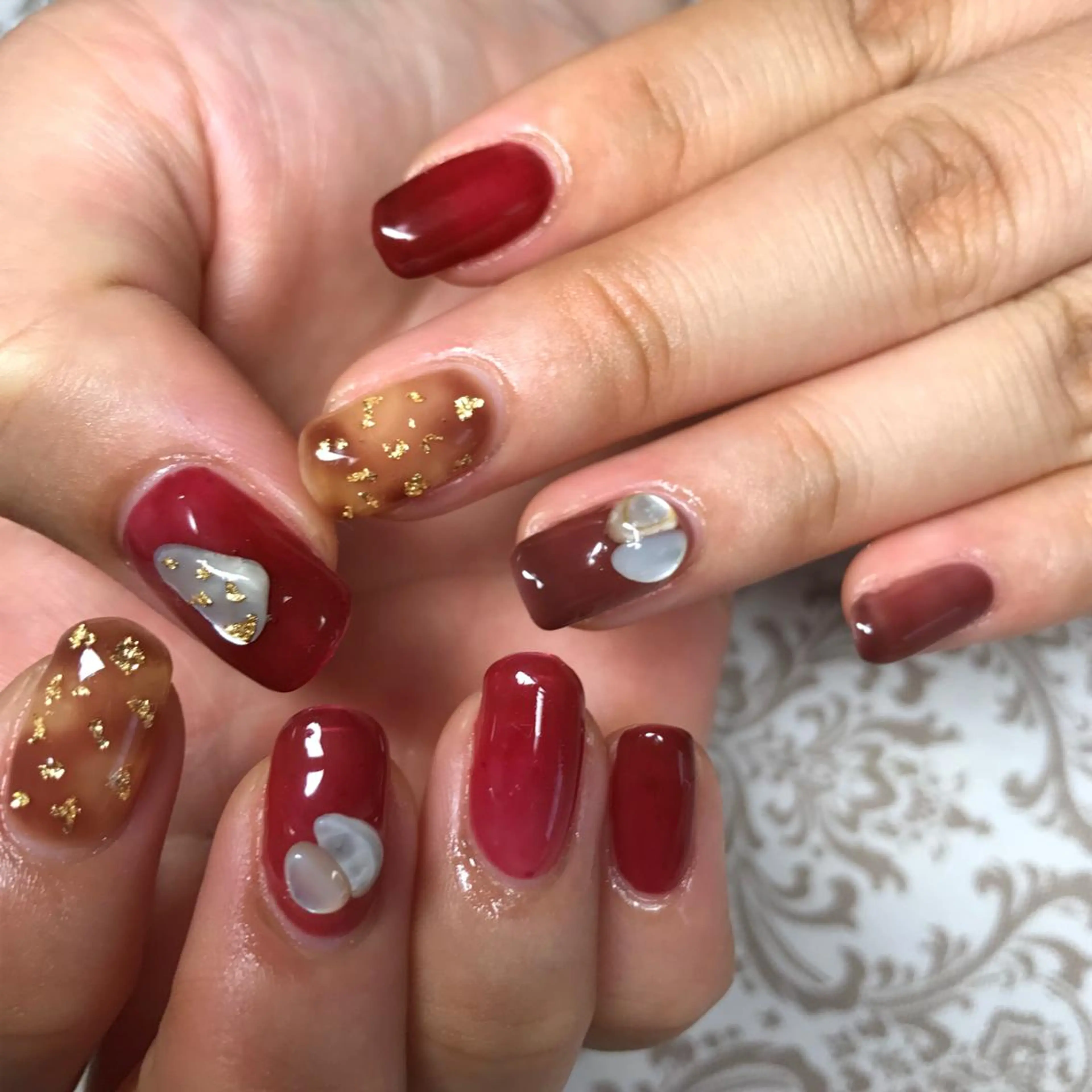 ネイル べっ甲ネイル ボルドー COCO +のエステ・リラクイメージ