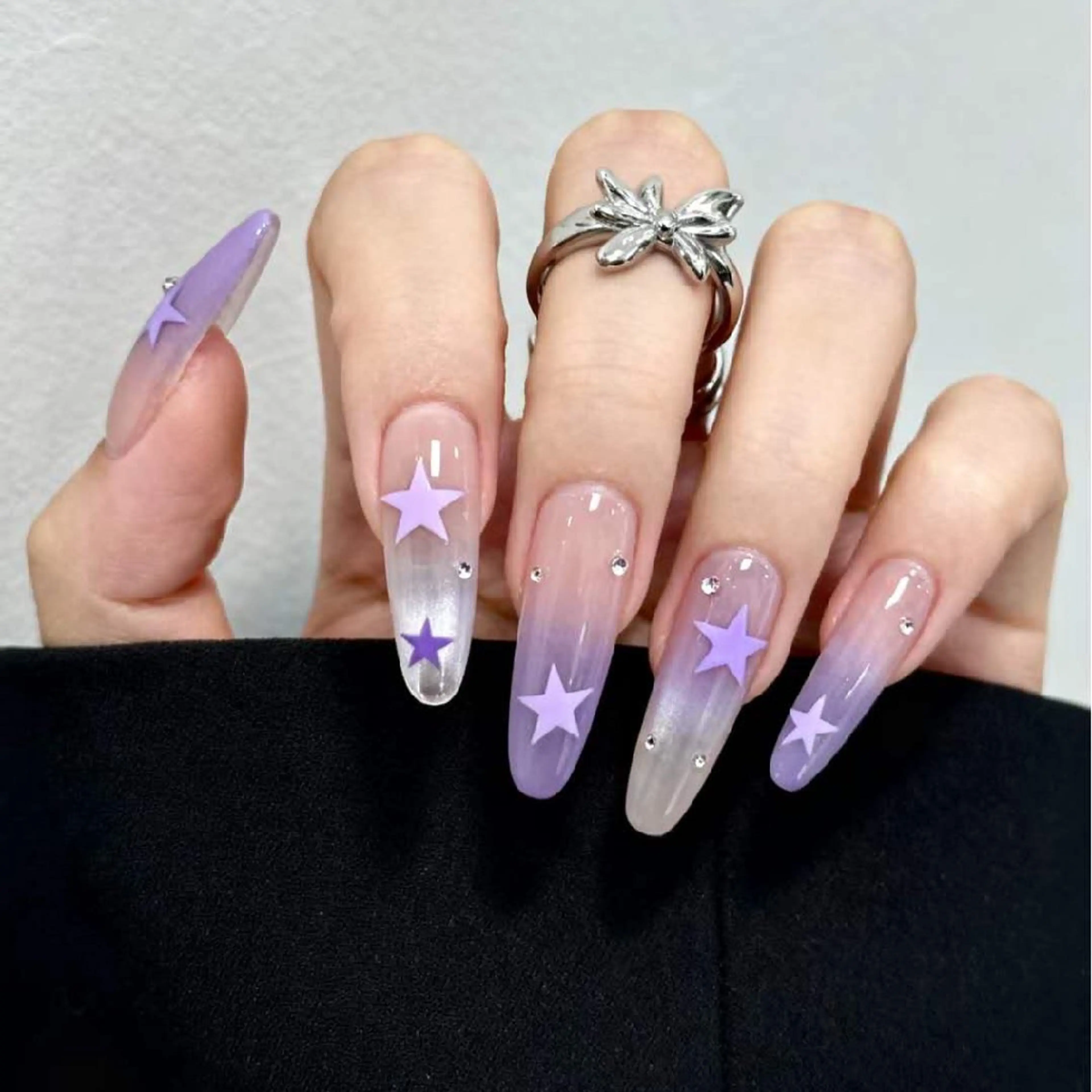 ネイル 小島 阿佑美のネイルデザイン