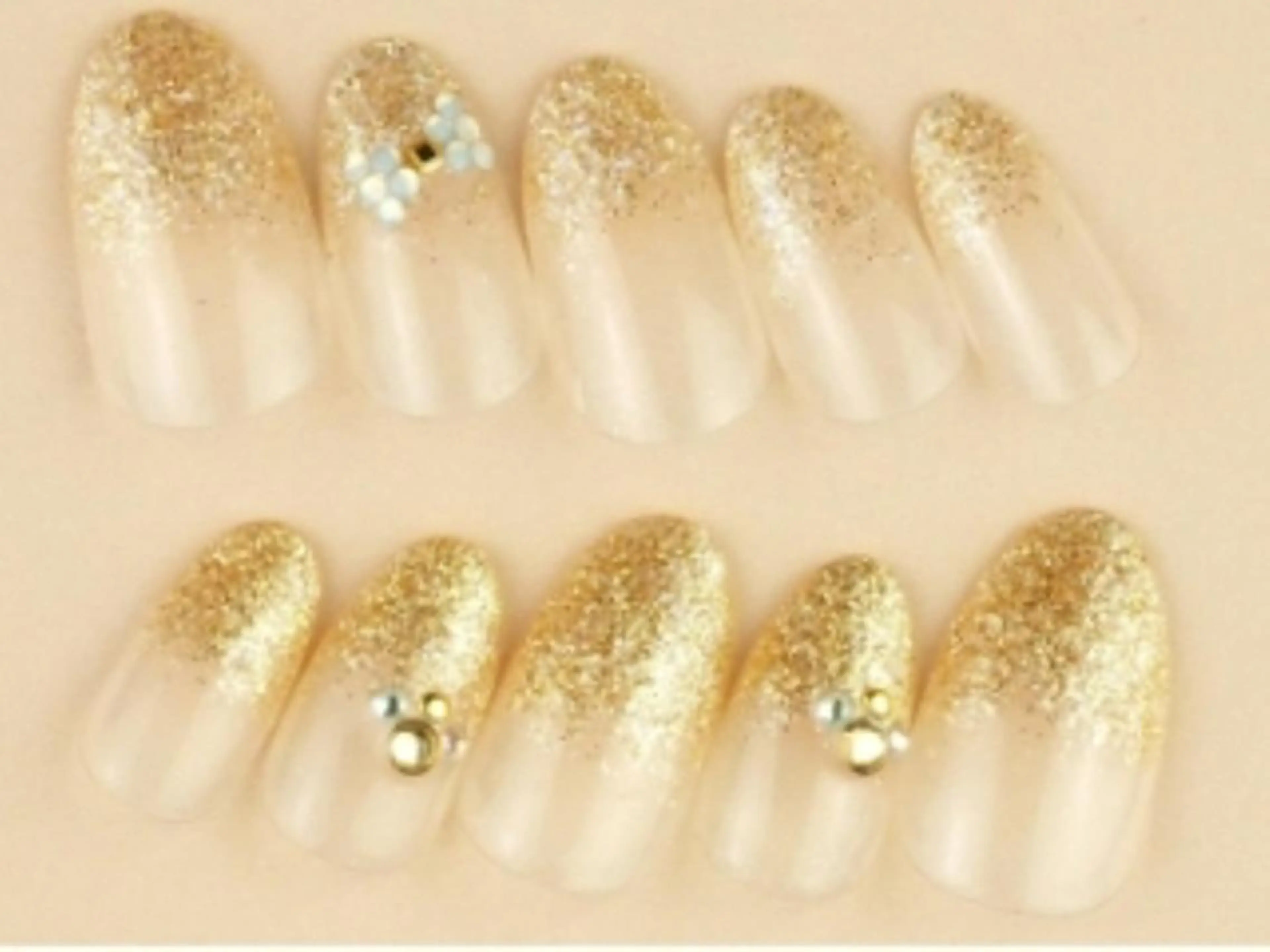 ネイル BABELバベル所属・江戸川橋✨BABEL 【バベル】大人可愛いのネイルデザイン