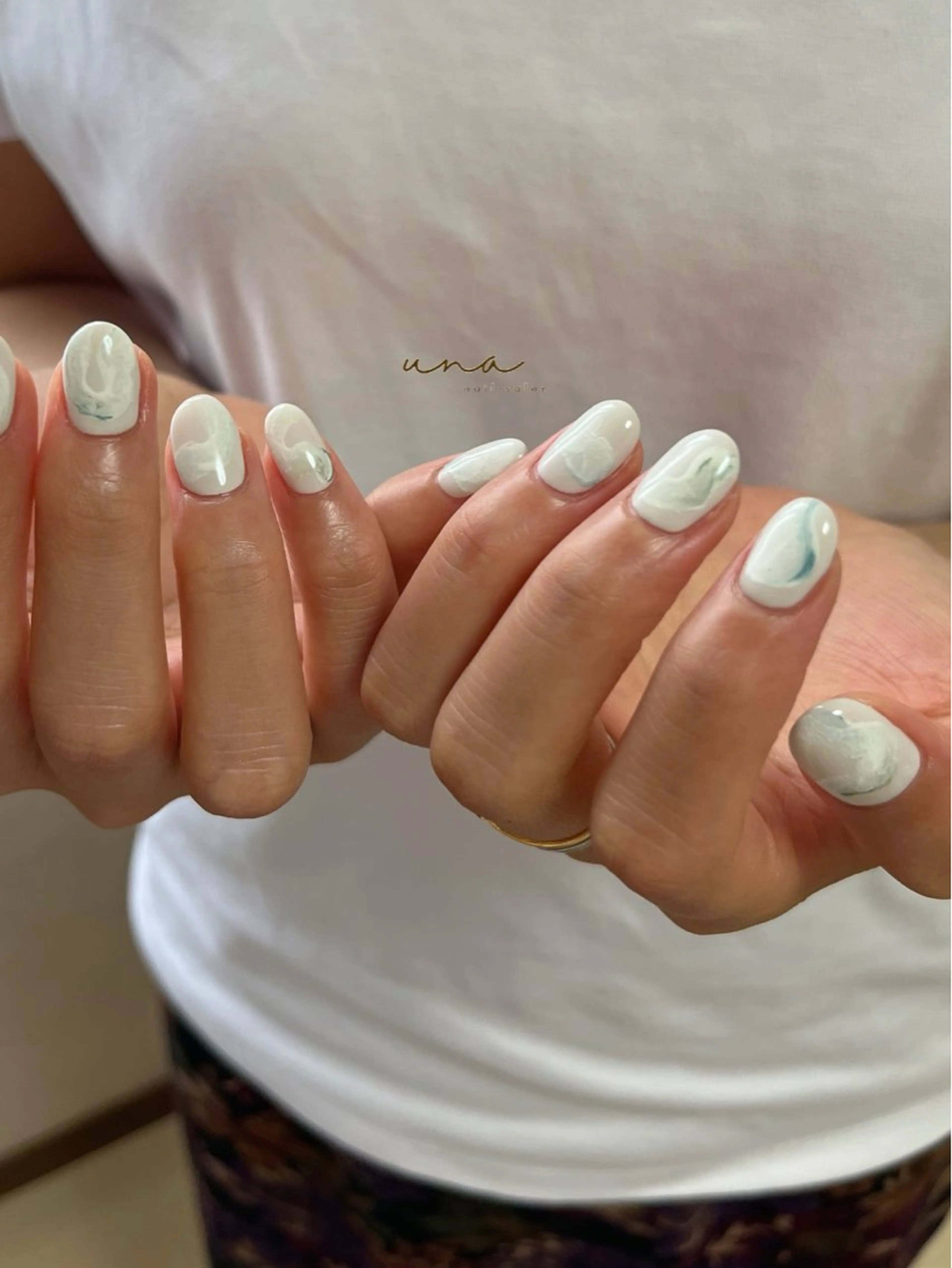 ネイル アートネイル ホワイト ハンドネイル * kaoriのネイルデザイン