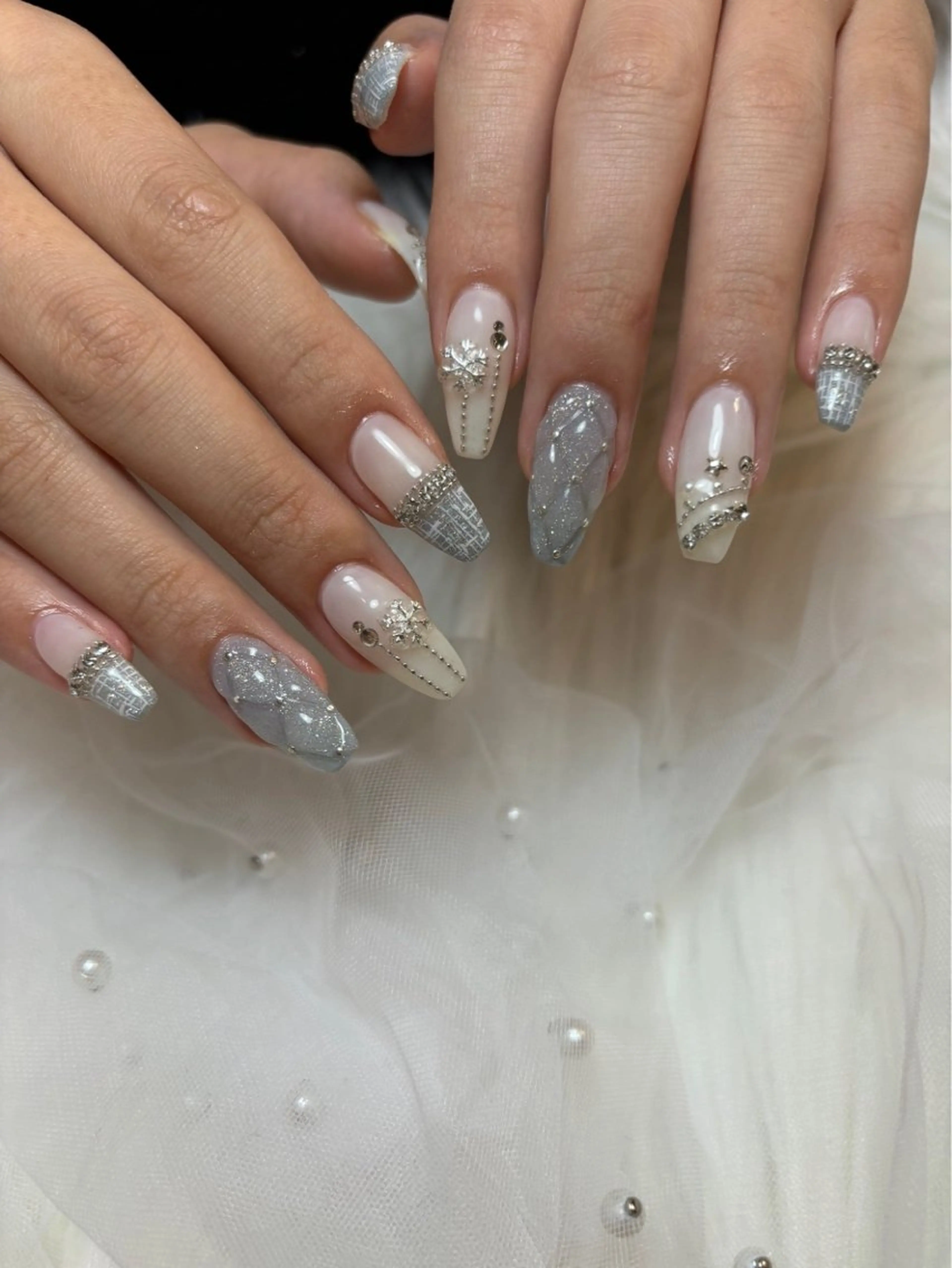 ネイル ツイードネイル ✨絶対に褒められる 店長"Momonaのネイルデザイン