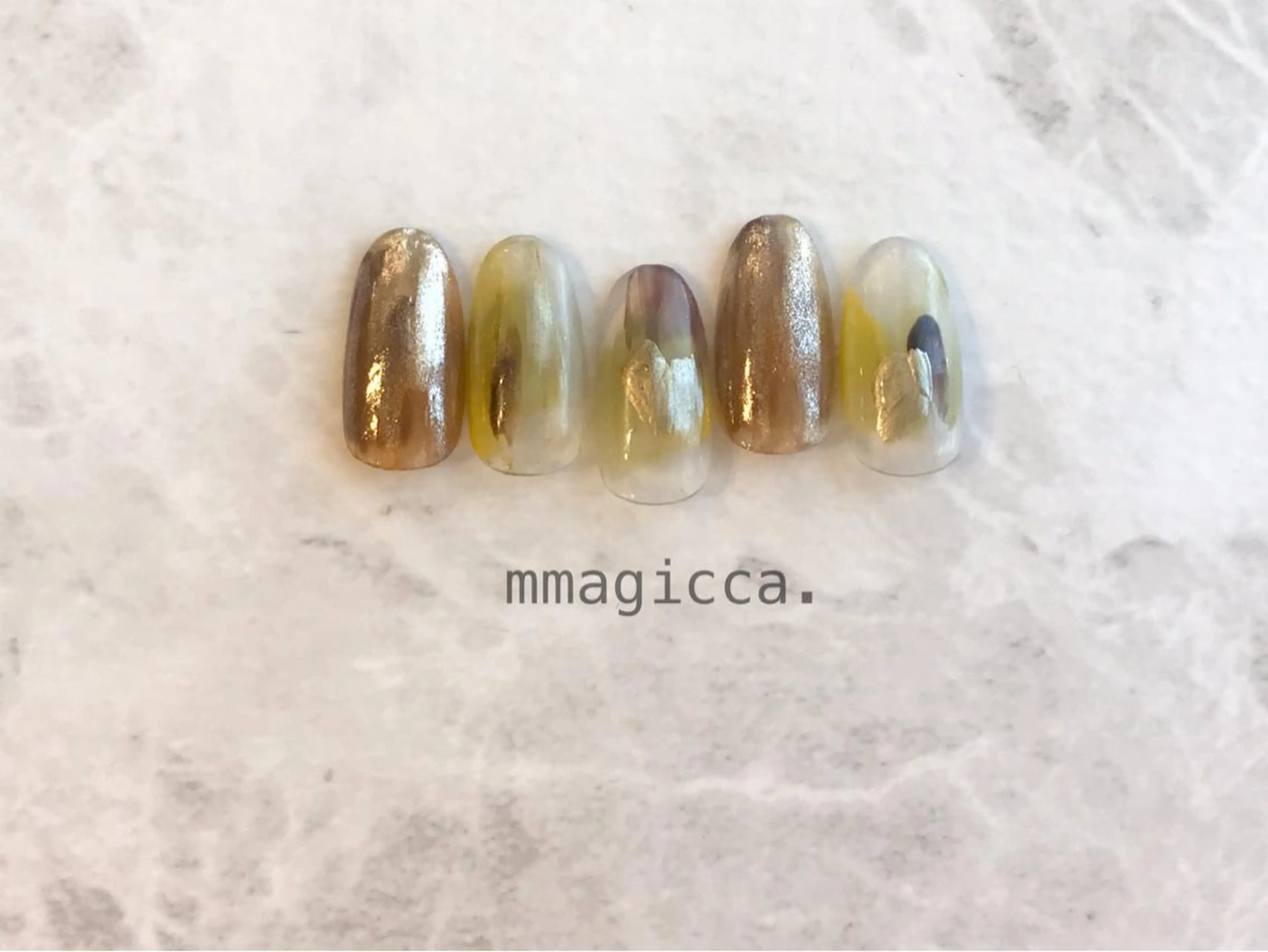 ネイル ジェルネイル mmagicca. 【 まじか. 】のネイルデザイン