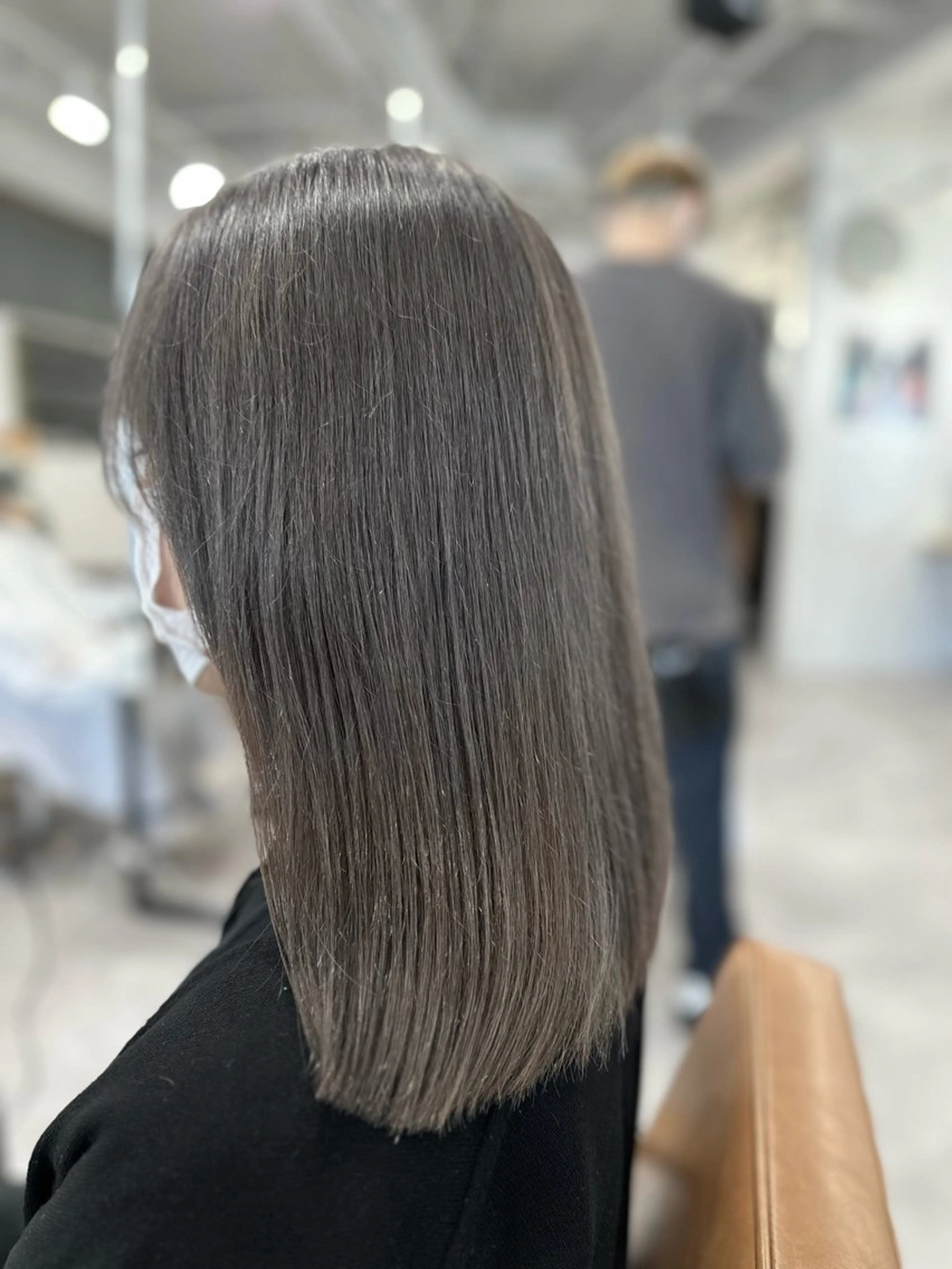 セミロング カラー シルバー ヘアカラー トリートメント 特殊カラー特化 ✂️SHIAN フジのヘアスタイル