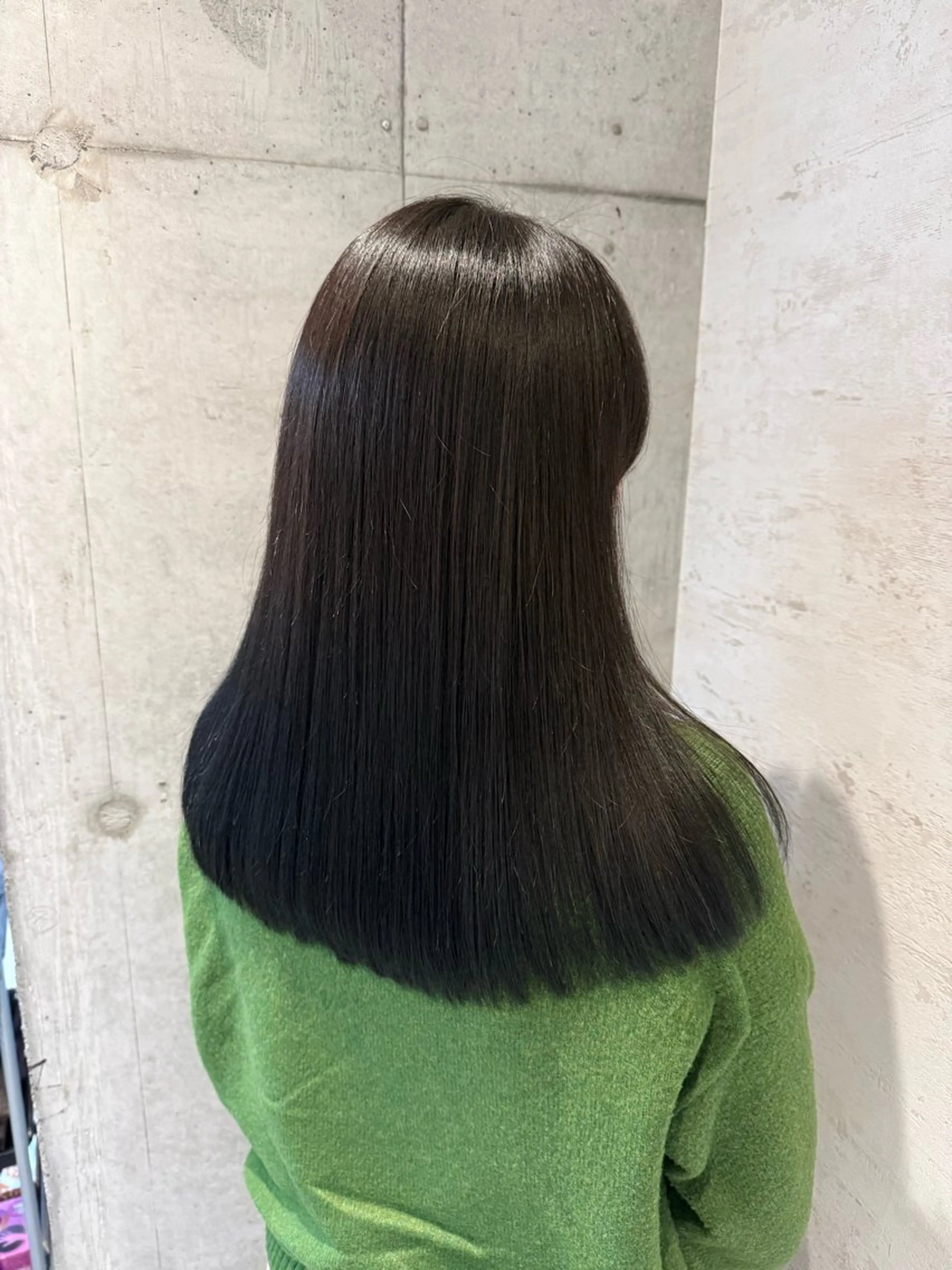 ロング カラー カット 縮毛矯正 女性に人気♪ はやしほのかのヘアスタイル