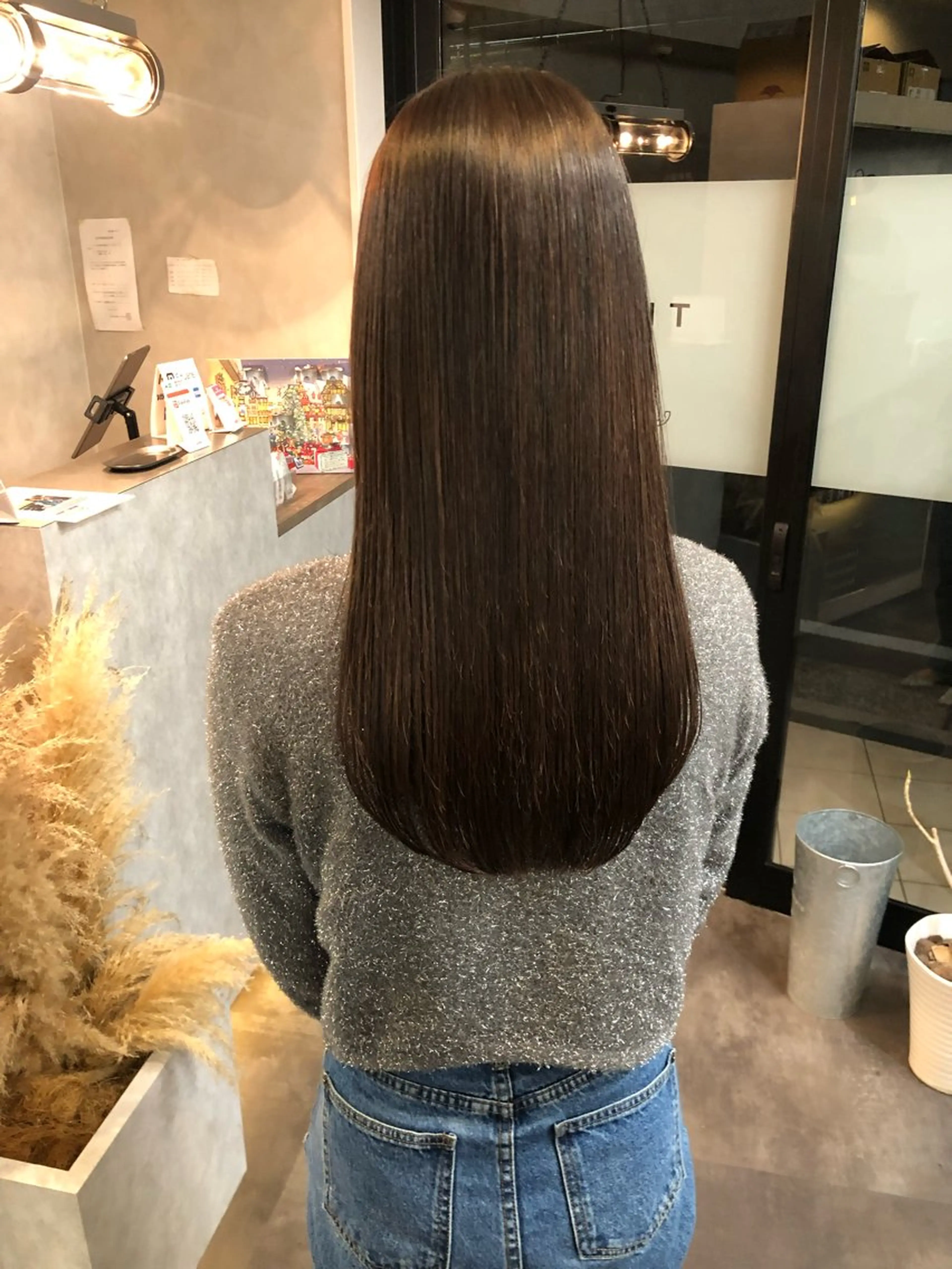 ロング カット 縮毛矯正 【髪質改善】 【酸性ストレート】のヘアスタイル