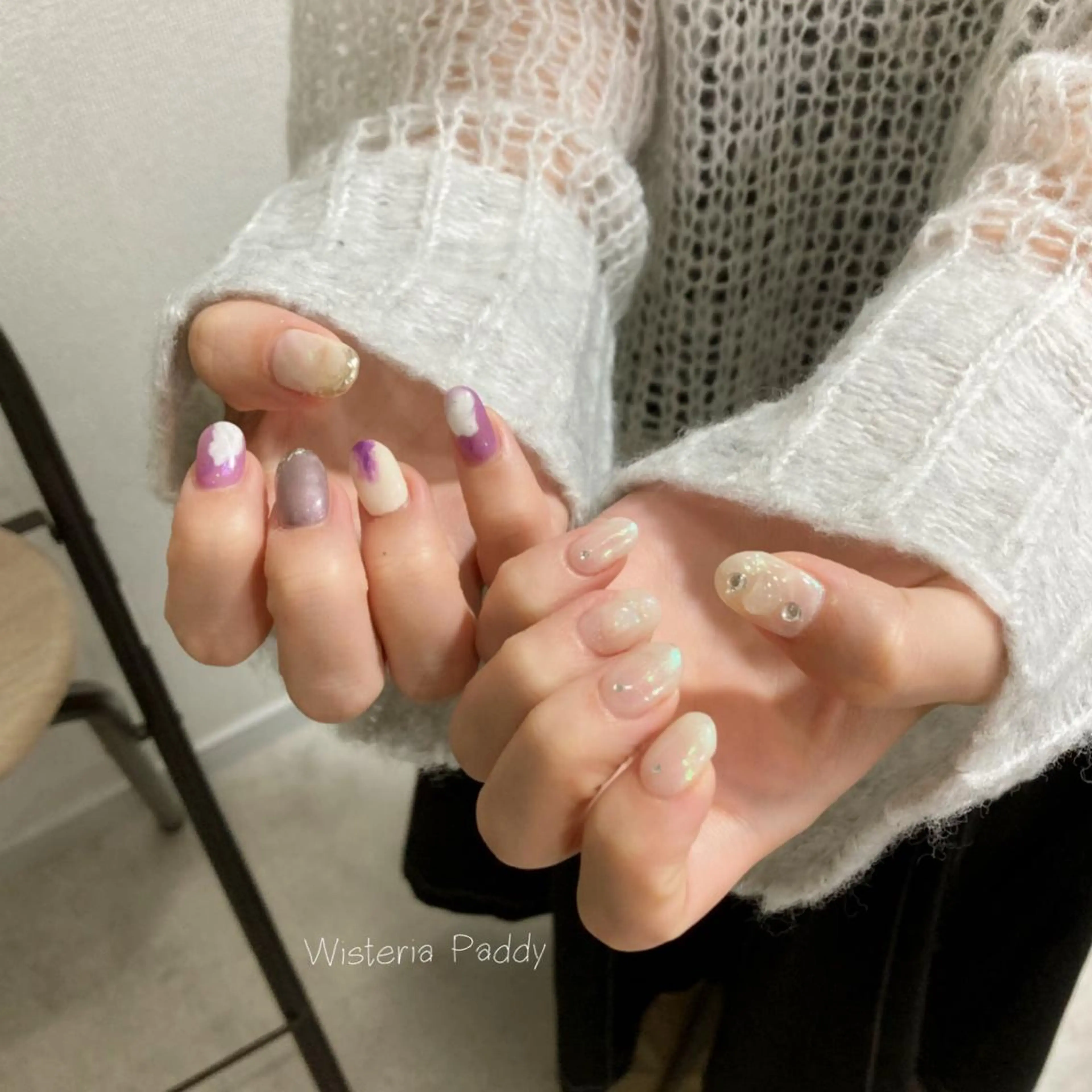 ネイル パープル ホワイト Wisteria Paddyのネイルデザイン