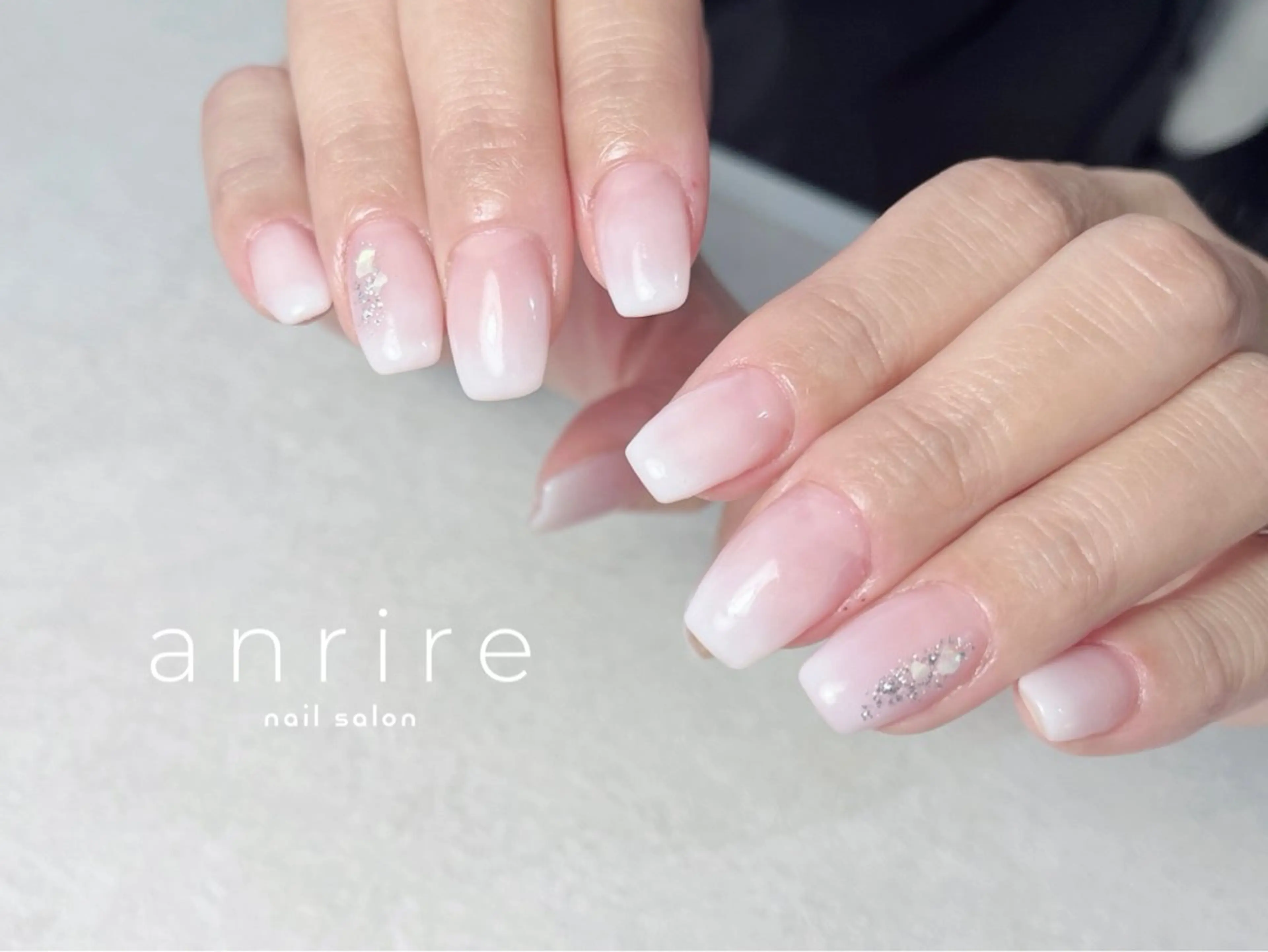 ネイル ジェルネイル グラデーション キラキラネイル ラメ(グリッター) パラジェル ハンドネイル nailsalon anrireのネイルデザイン