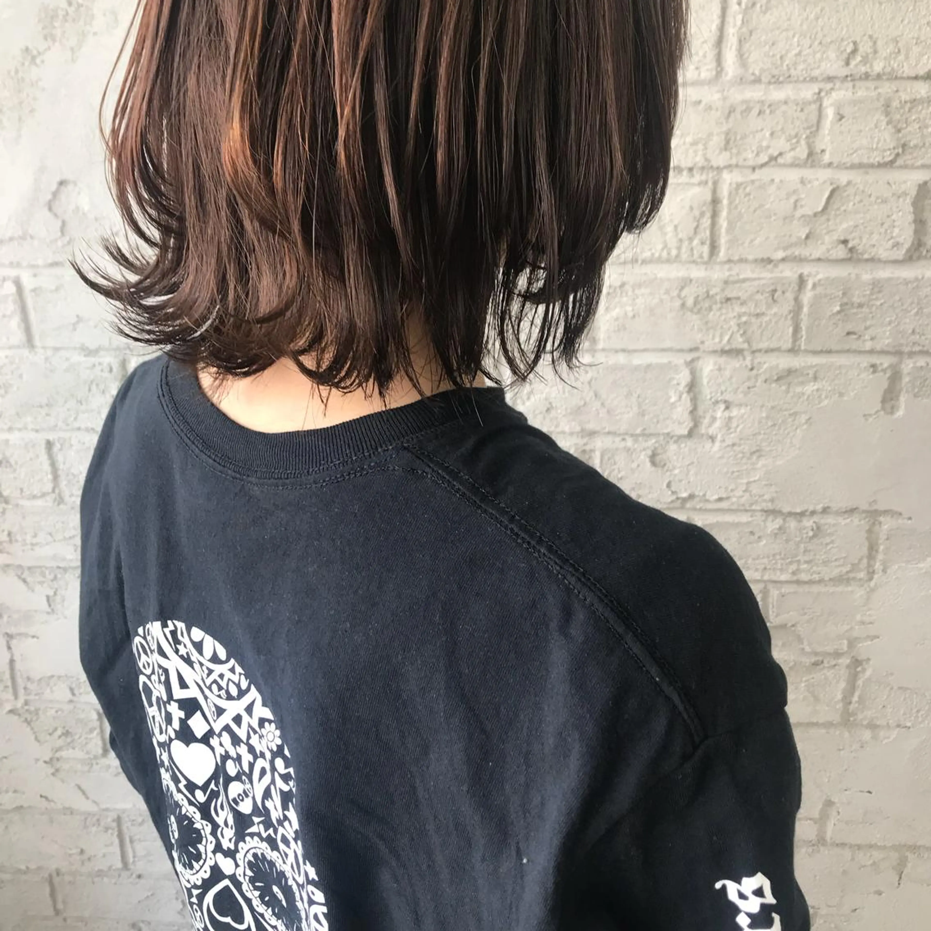 セミロング カラー オリーブ/アッシュ やわらか透明感カラーのヘアスタイル