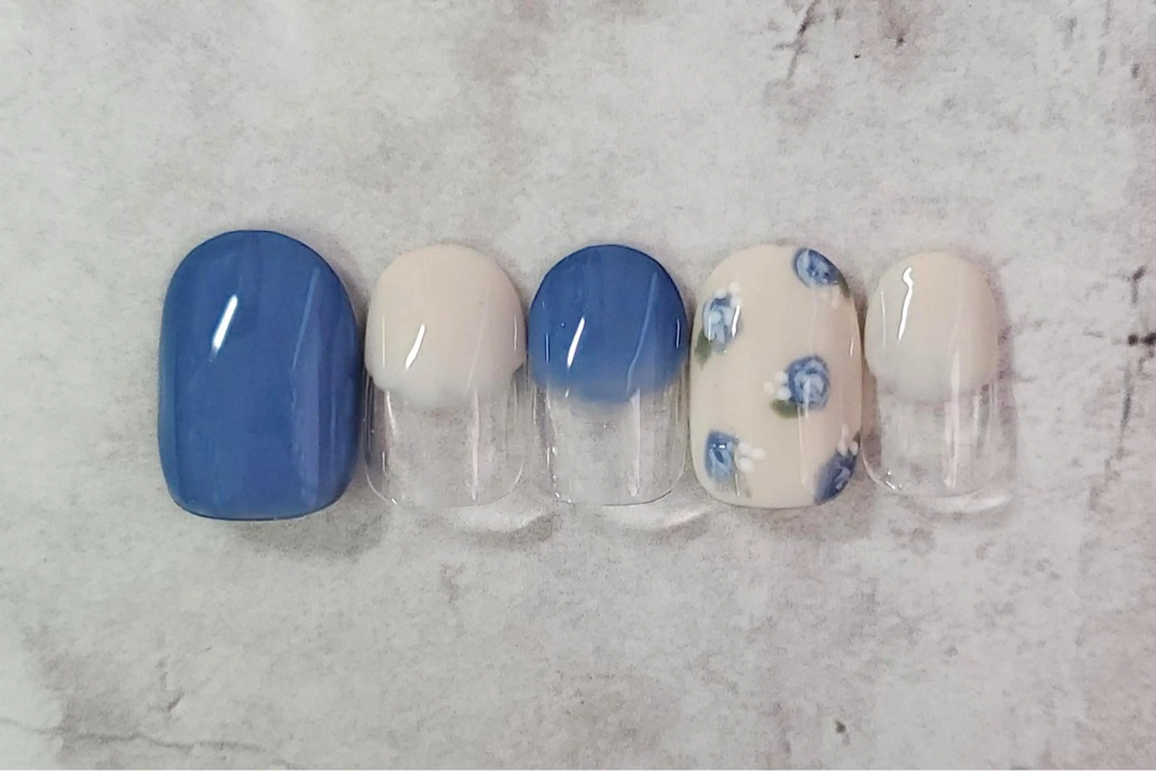 ネイル フラワーネイル 🎀ayaka 🎀 prishのネイルデザイン