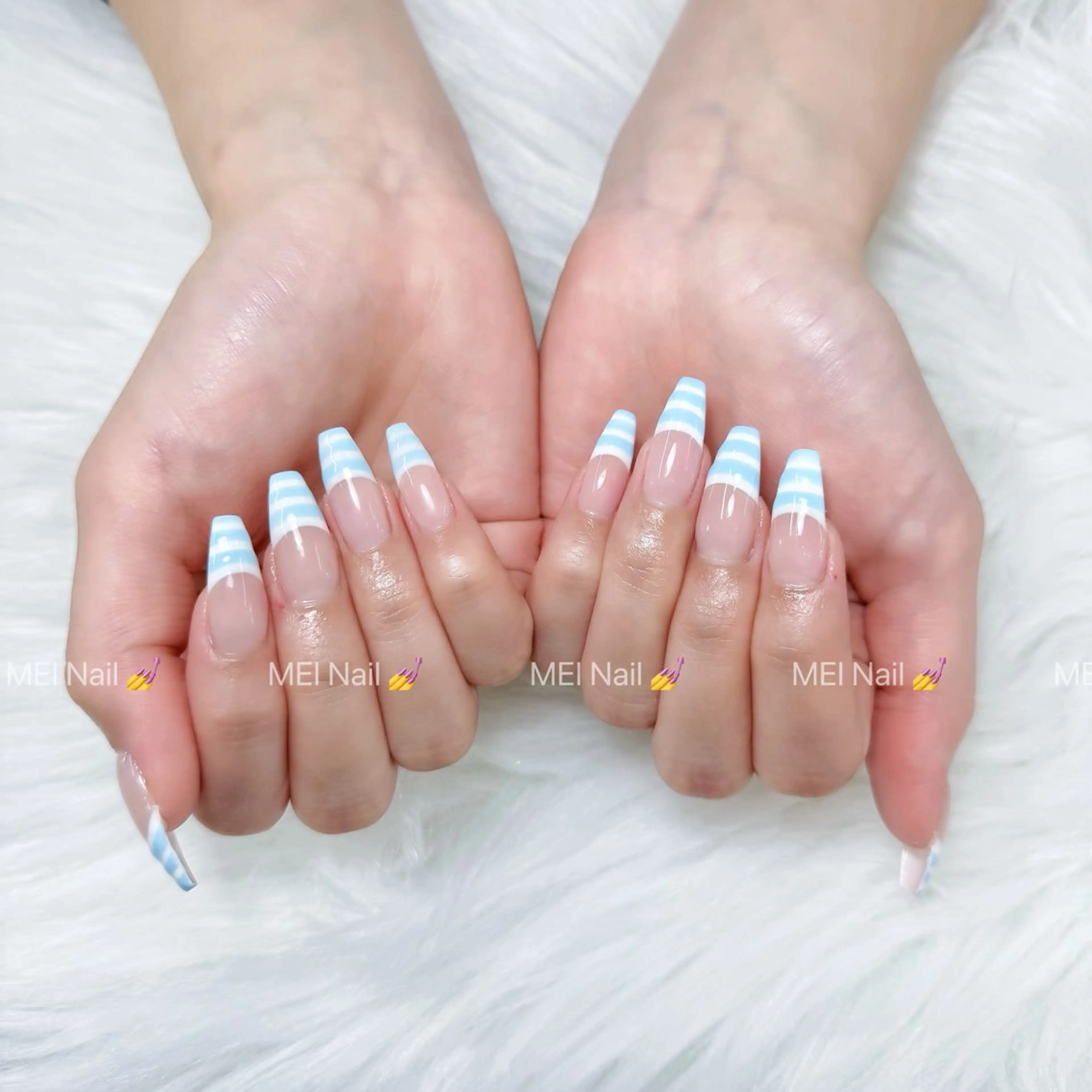 ネイル フレンチネイル キラキラネイル 韓国ネイル シンプルネイル ワンホンネイル ハンドネイル MEI Nailのネイルデザイン