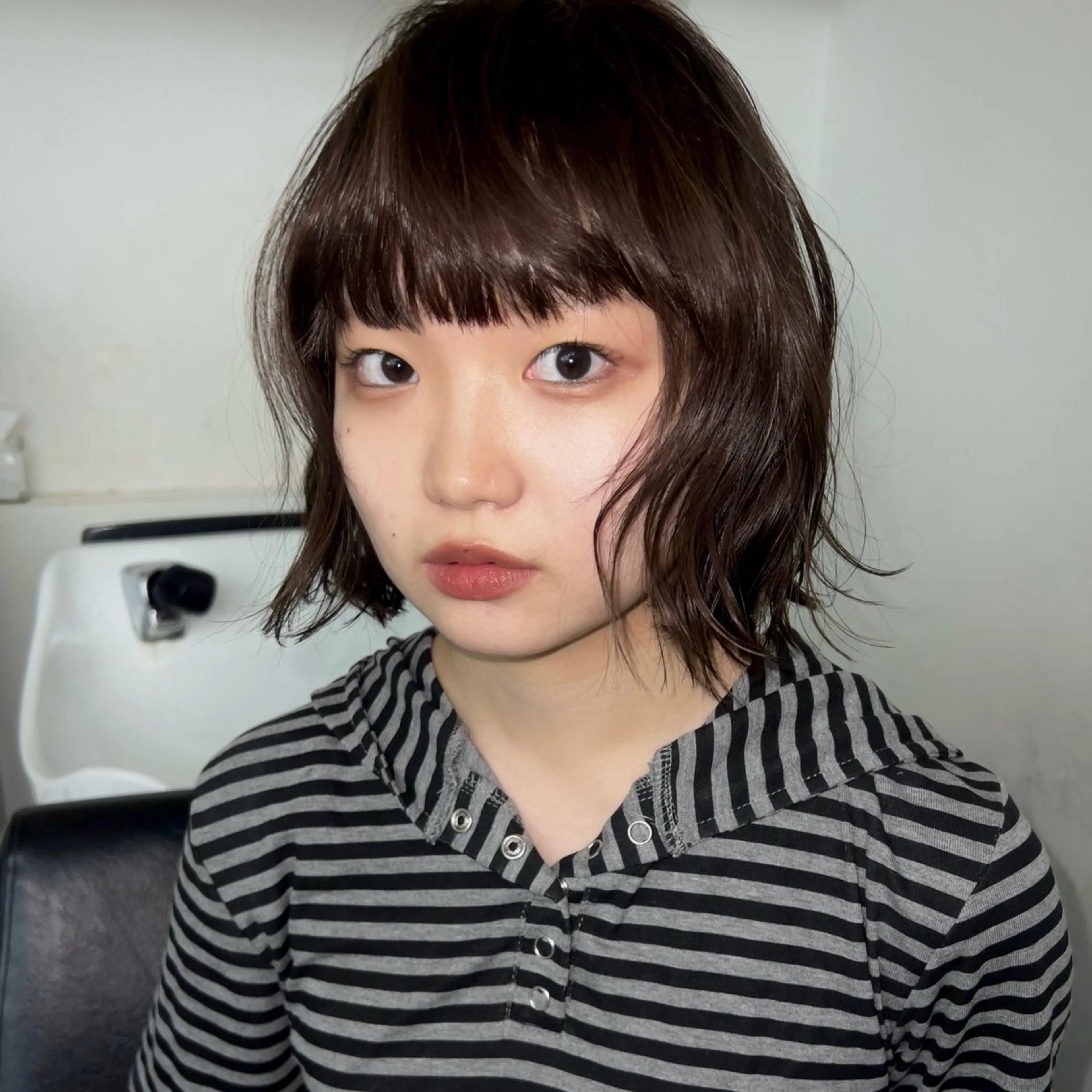 ショート カラー ヘアカラー AYU/ブリーチ/ レイヤーカットのヘアスタイル