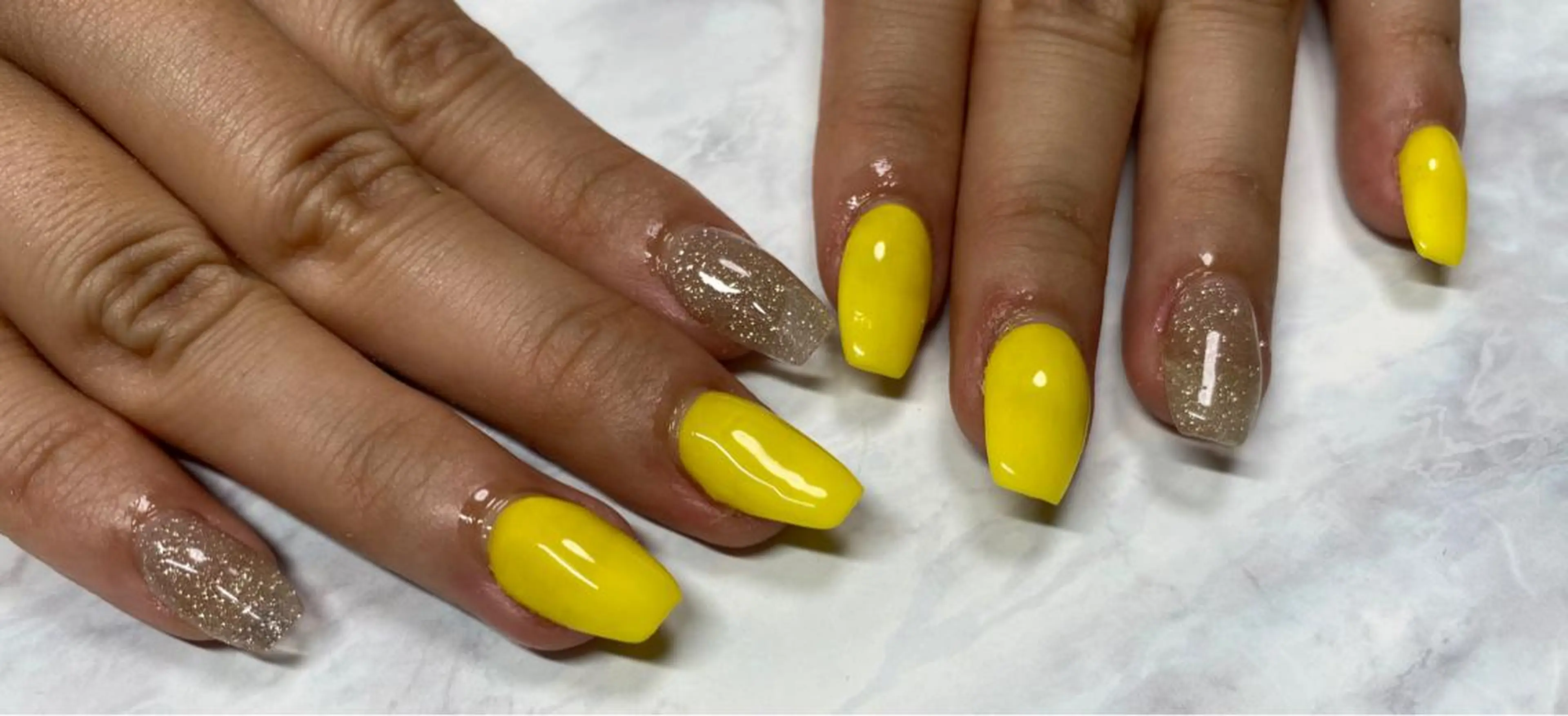 ネイル ハンドネイル フットネイル Mana‪ ‪·͜· ❤︎‬のネイルデザイン