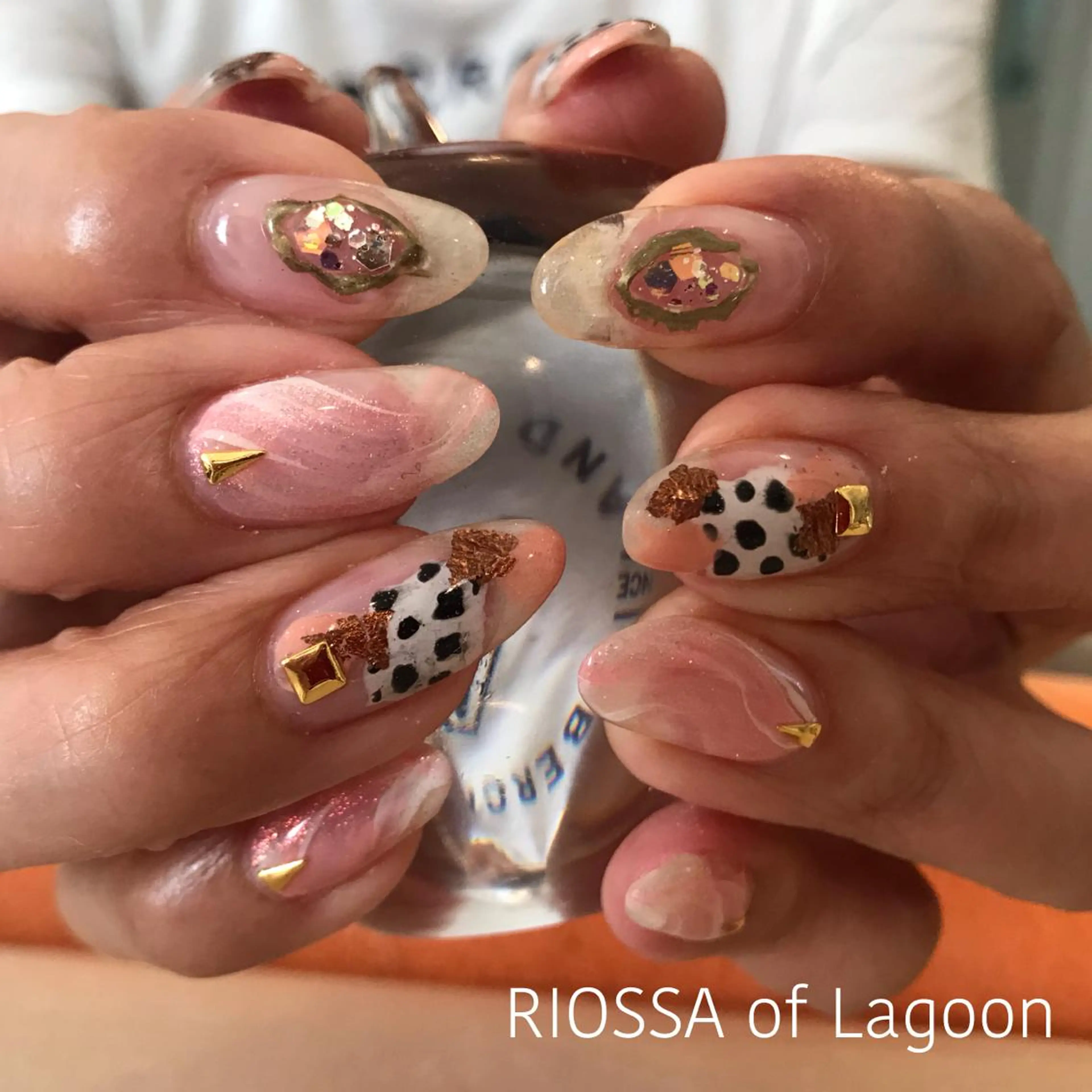 ネイル アニマル柄 持ち込み ニュアンスネイル リオッサ  オブ ラグーン神戸店のエステ・リラクイメージ