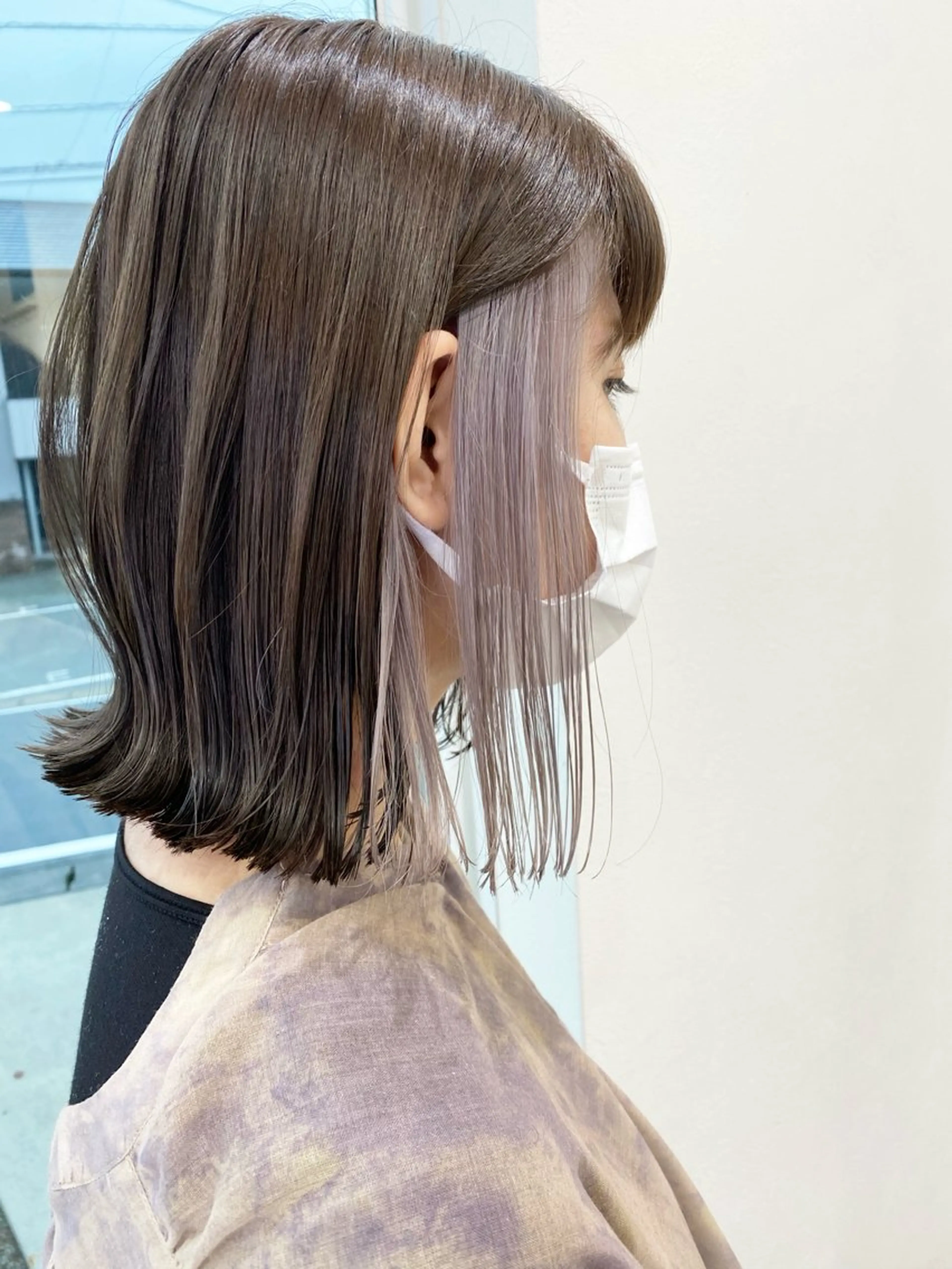 ミディアム カラー インナーカラー ヘアカラー トリートメント VIRAL ヴァイラルのヘアスタイル