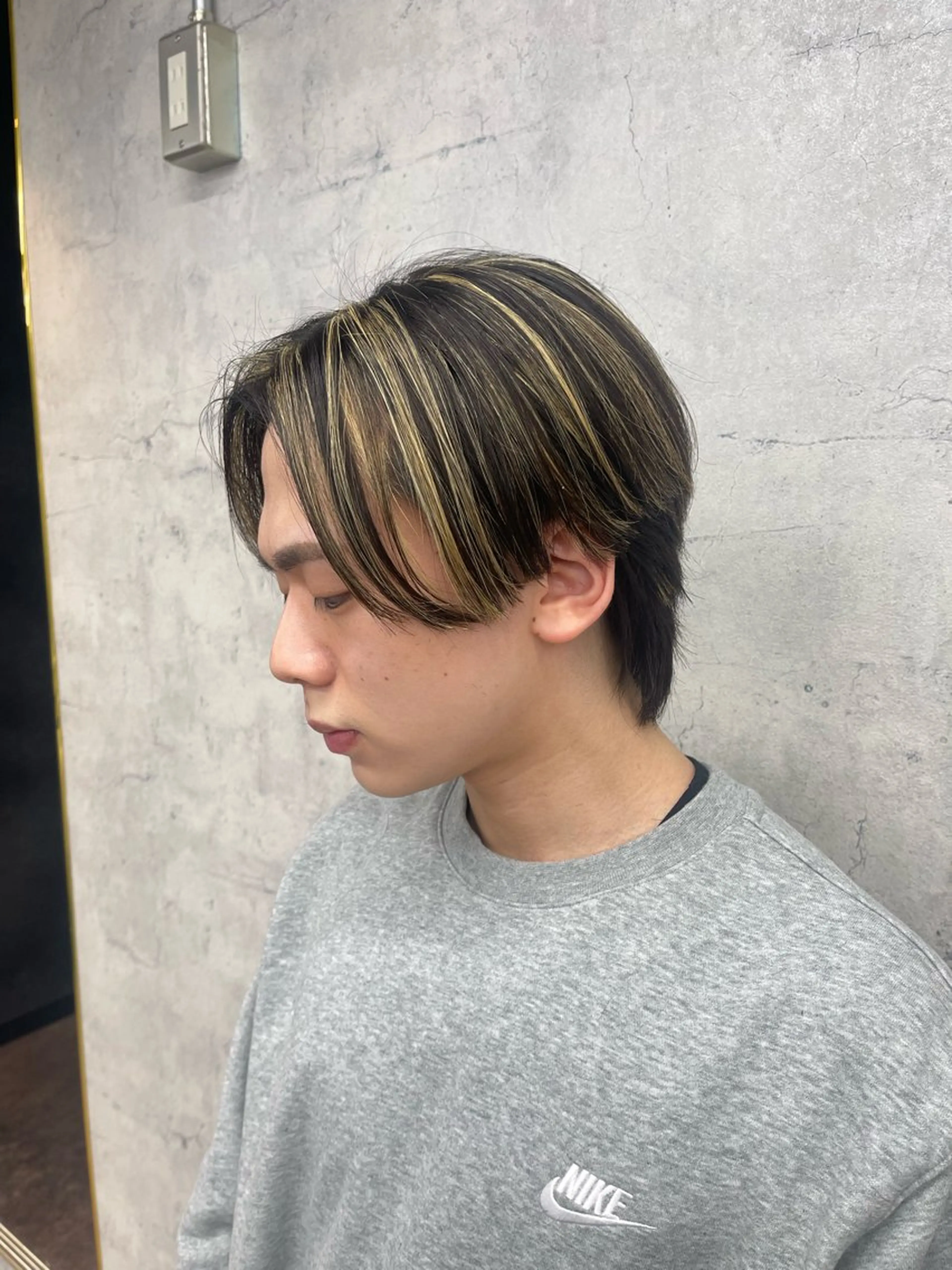 ミディアム メンズ メンズハイライト ハイライト カット ヘアカラー ✨メンズ支持率no1 野上✨のヘアスタイル