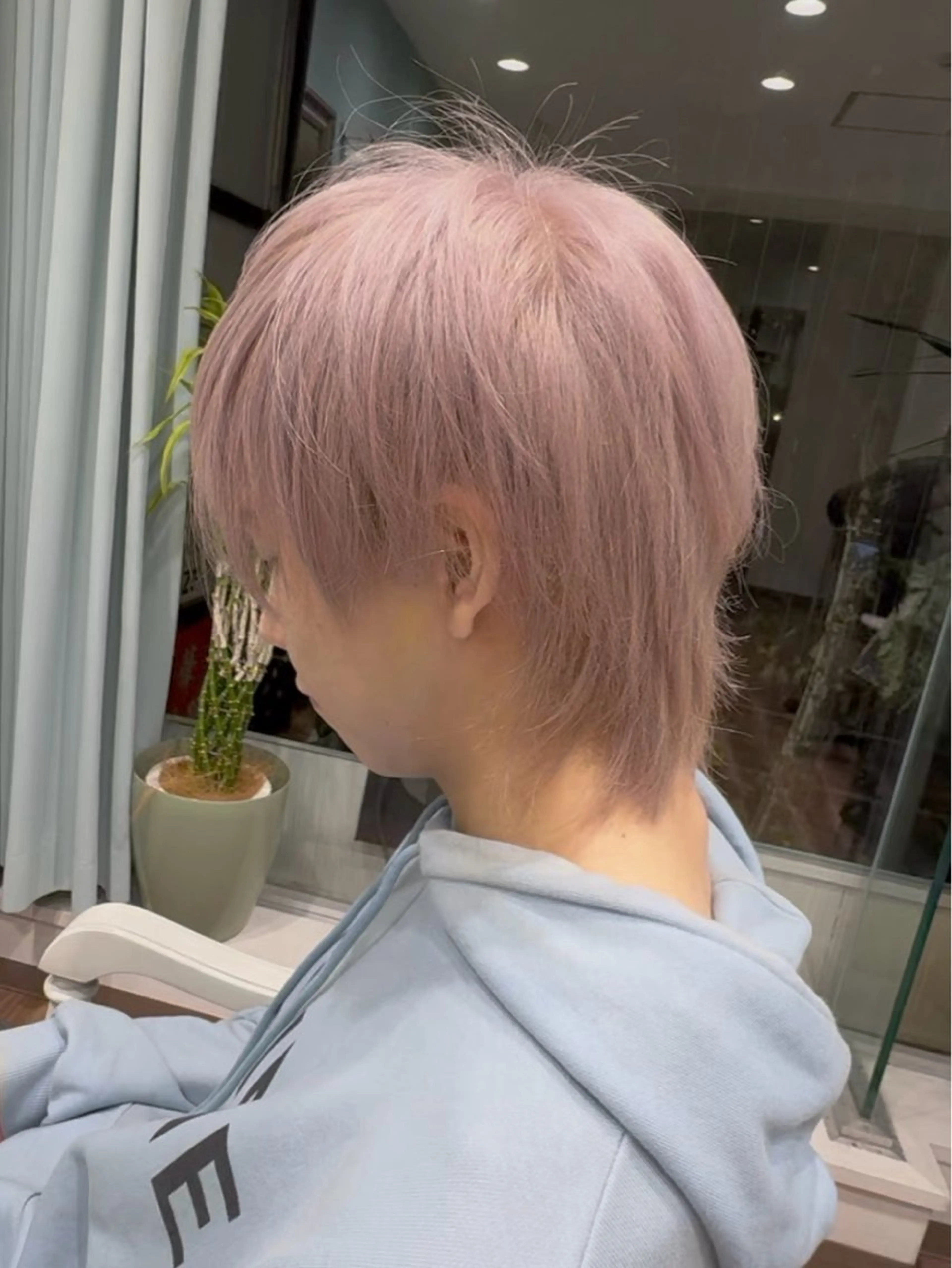 ショート カラー メンズ メンズブリーチ ベージュカラー ブリーチ ピンクカラー ピンクベージュ ヘアカラー トリートメント ハイトーン/ブリーチ /ボブ特化/SOMAのヘアスタイル