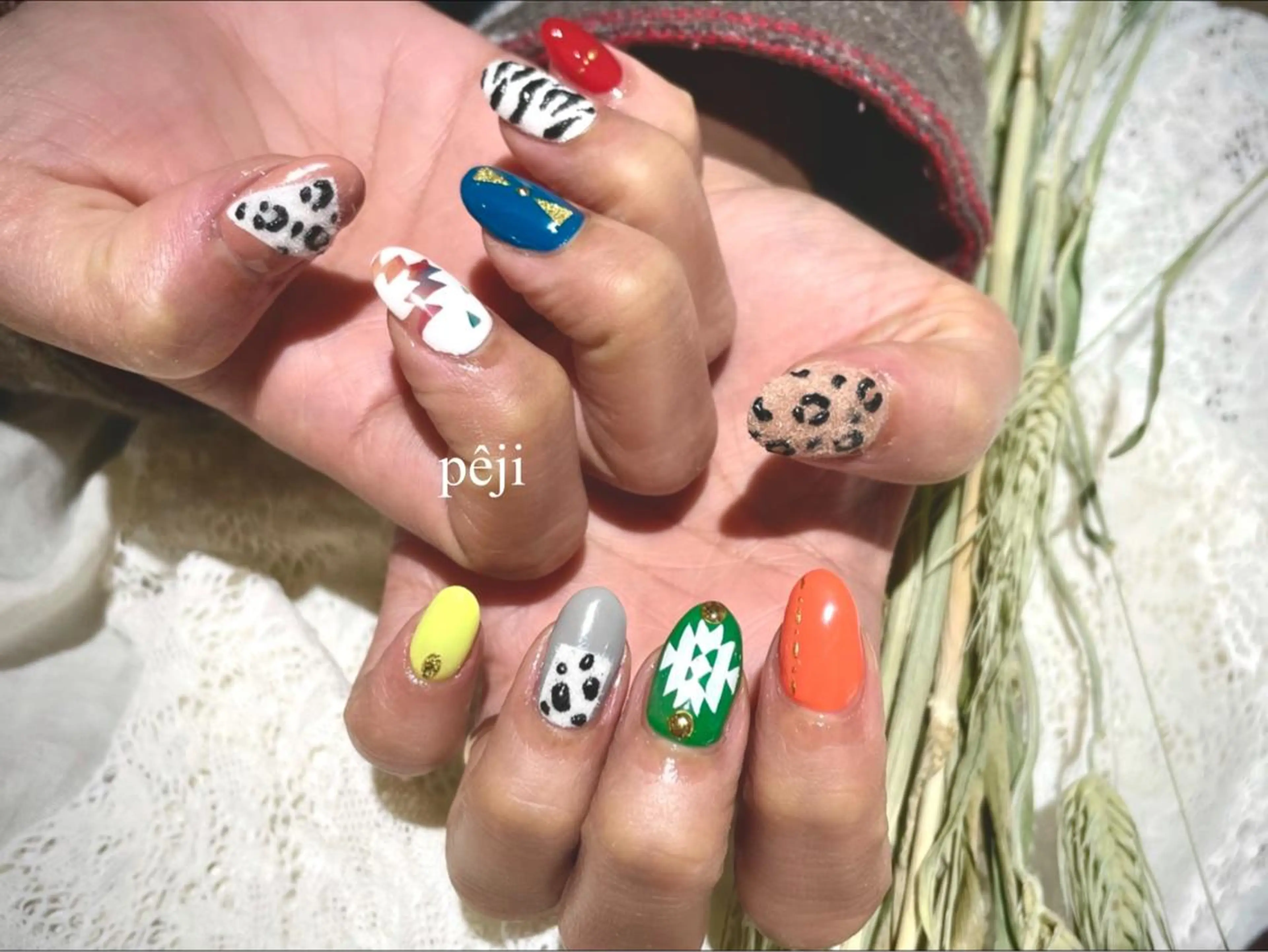 ミディアム m kaori𓃟のネイルデザイン