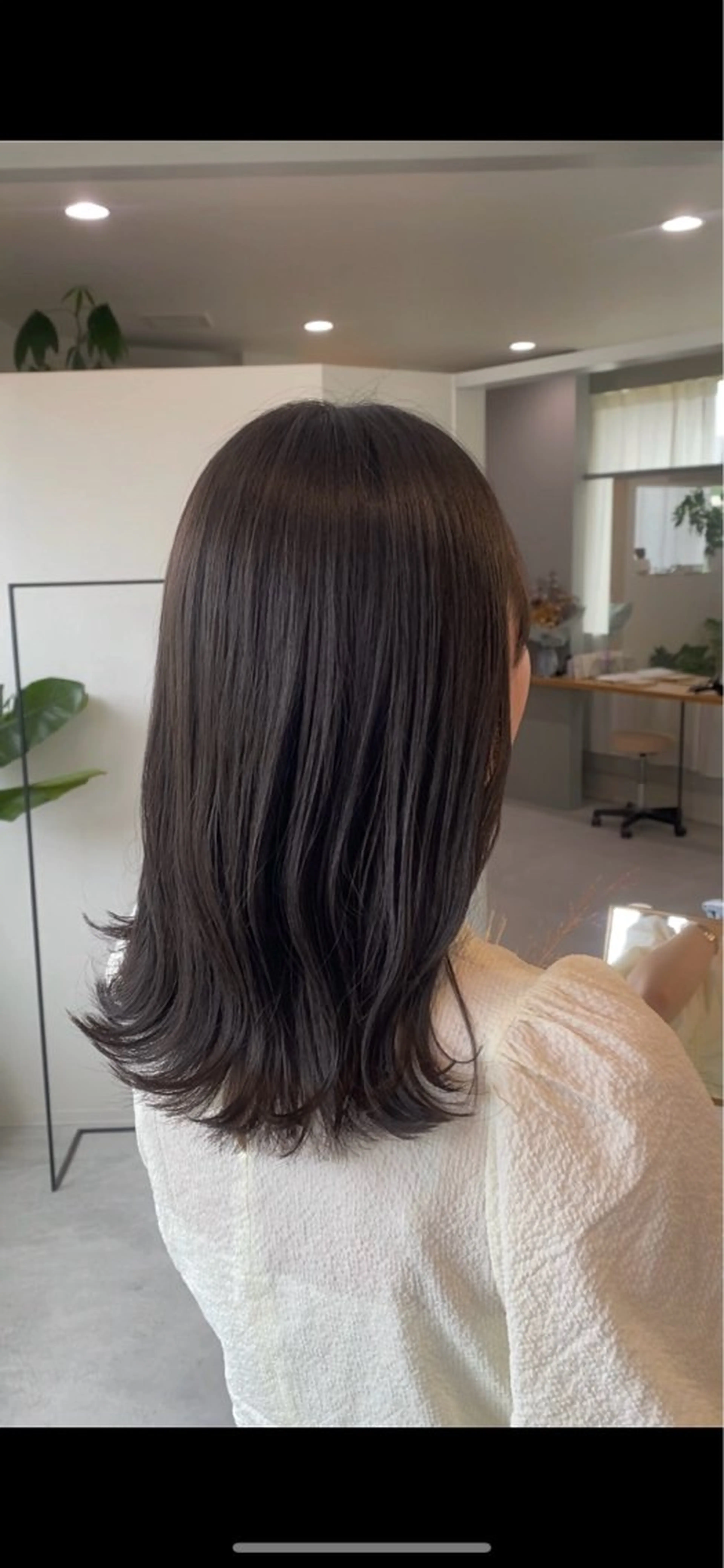 セミロング カラー カット ヘアカラー aimee 北垣 愛夏のヘアスタイル