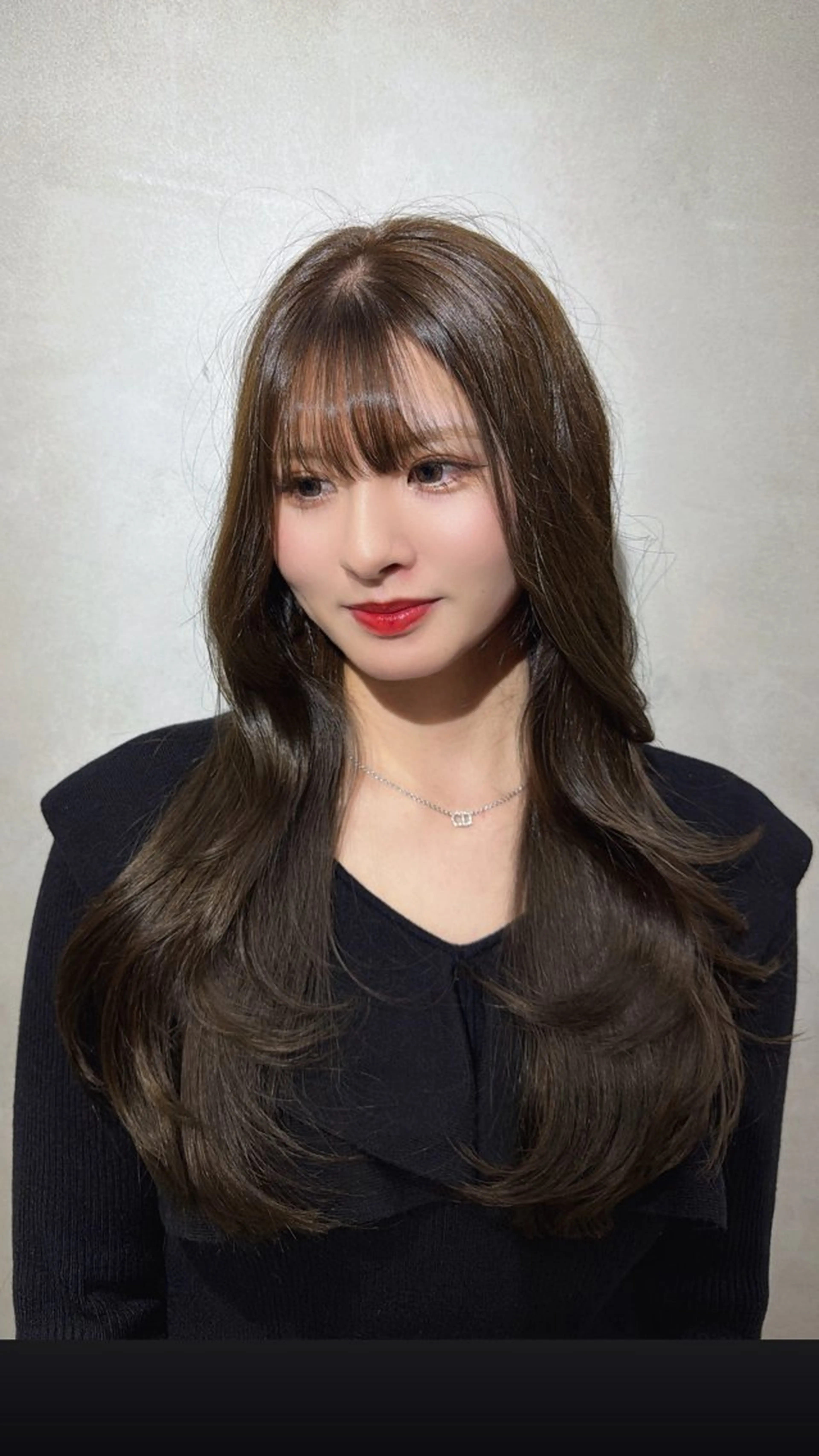 ロング カラー ヘアアレンジ グレージュ オリーブグレージュ オリーブグレー 韓国風ヘア カット ヘアカラー トリートメント ヘッドスパ ヘアセット 大宮/山口 竣也のヘアスタイル