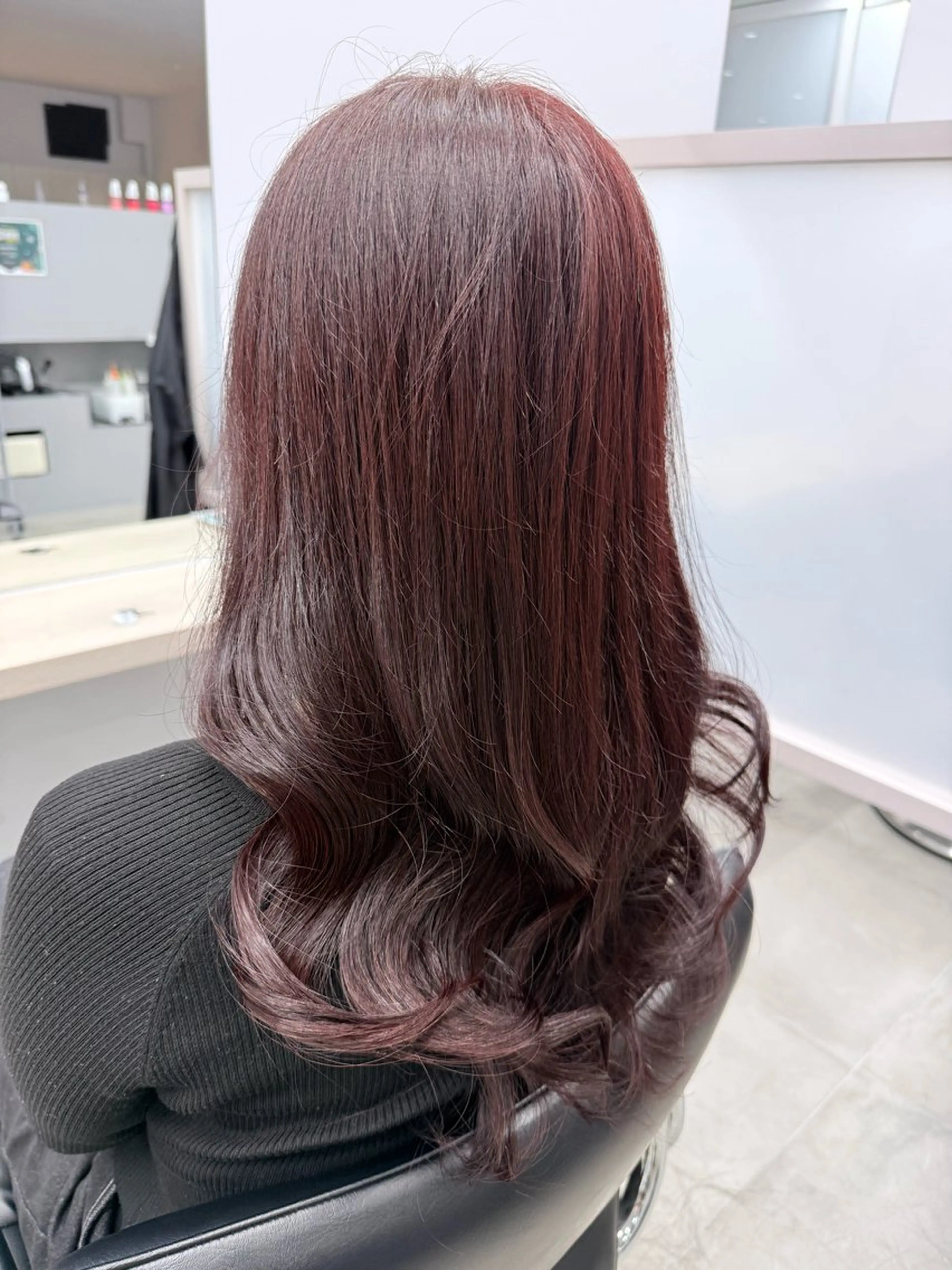 セミロング ヘアカラー 相川 玲央奈のヘアスタイル