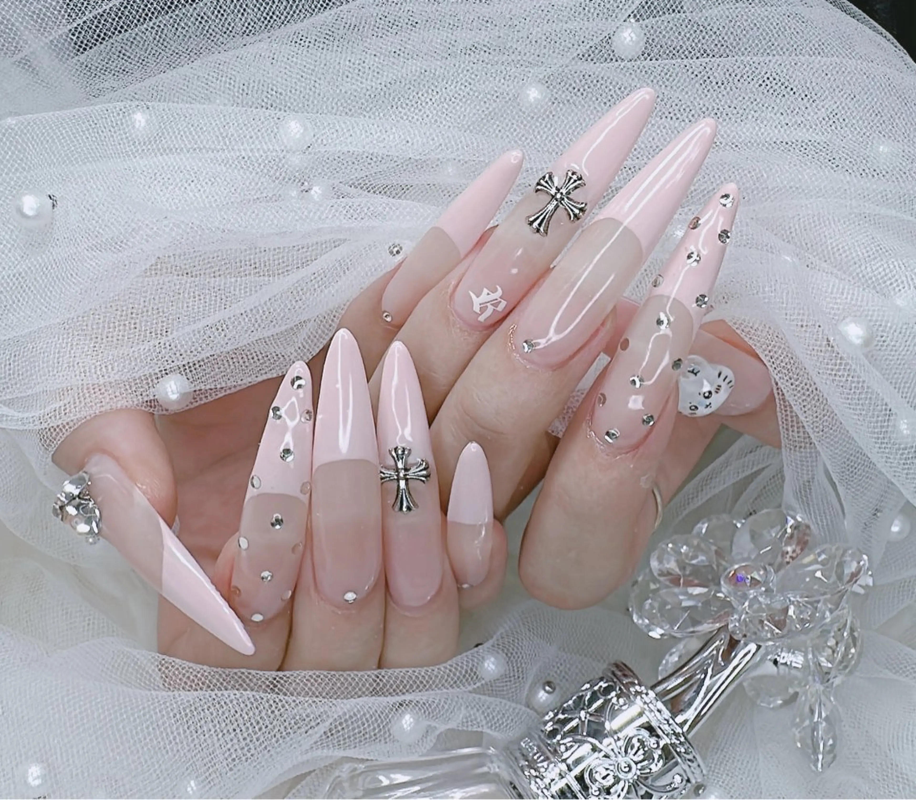 ネイル R salonのネイルデザイン