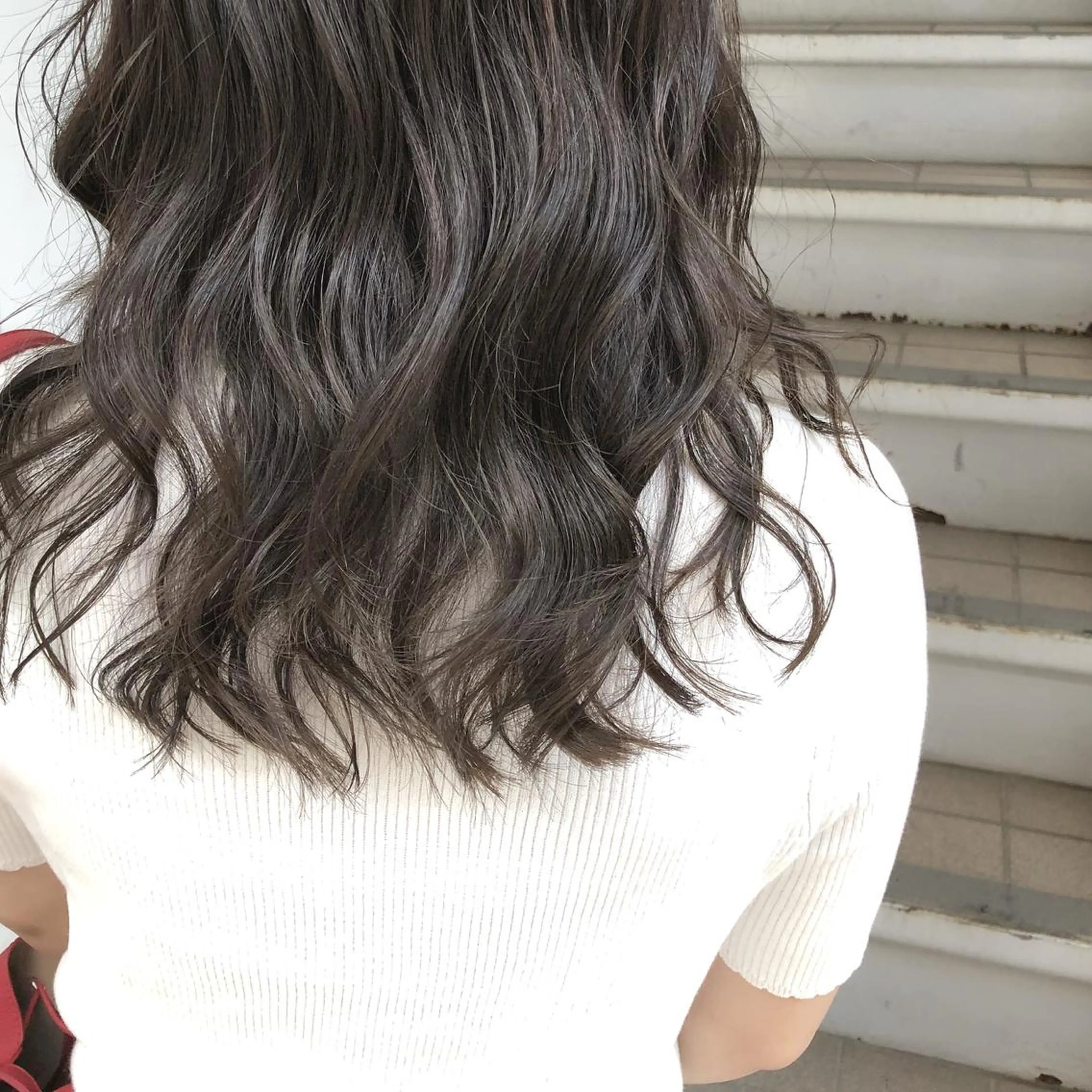 セミロング カラー ヘアアレンジ グレージュ オリーブグレージュ オリーブグレー 榎園 由美のヘアスタイル