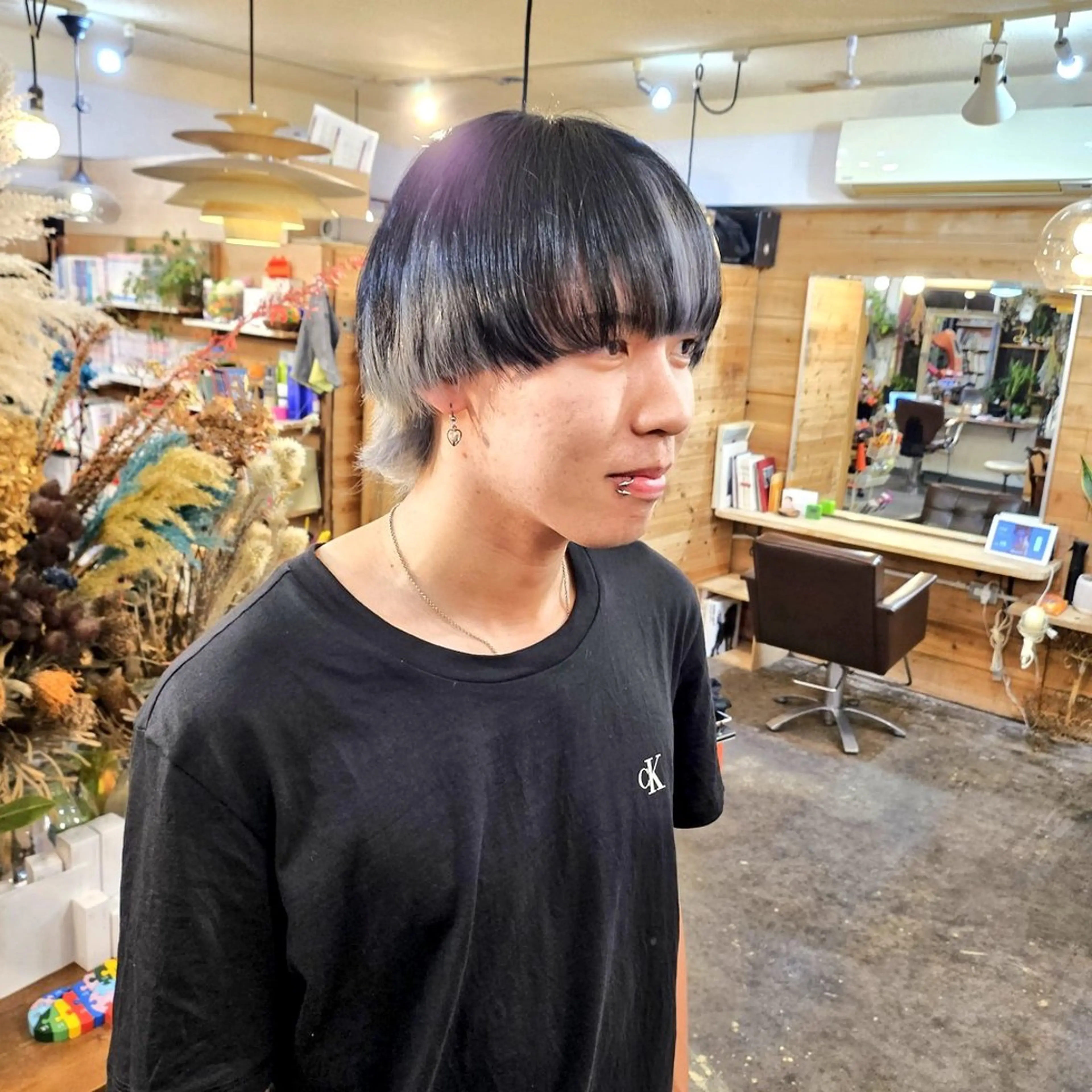 メンズ ショート カラー メンズインナーカラー インナーカラー あべかりん/原宿 /マツパ/ハイトーンのヘアスタイル