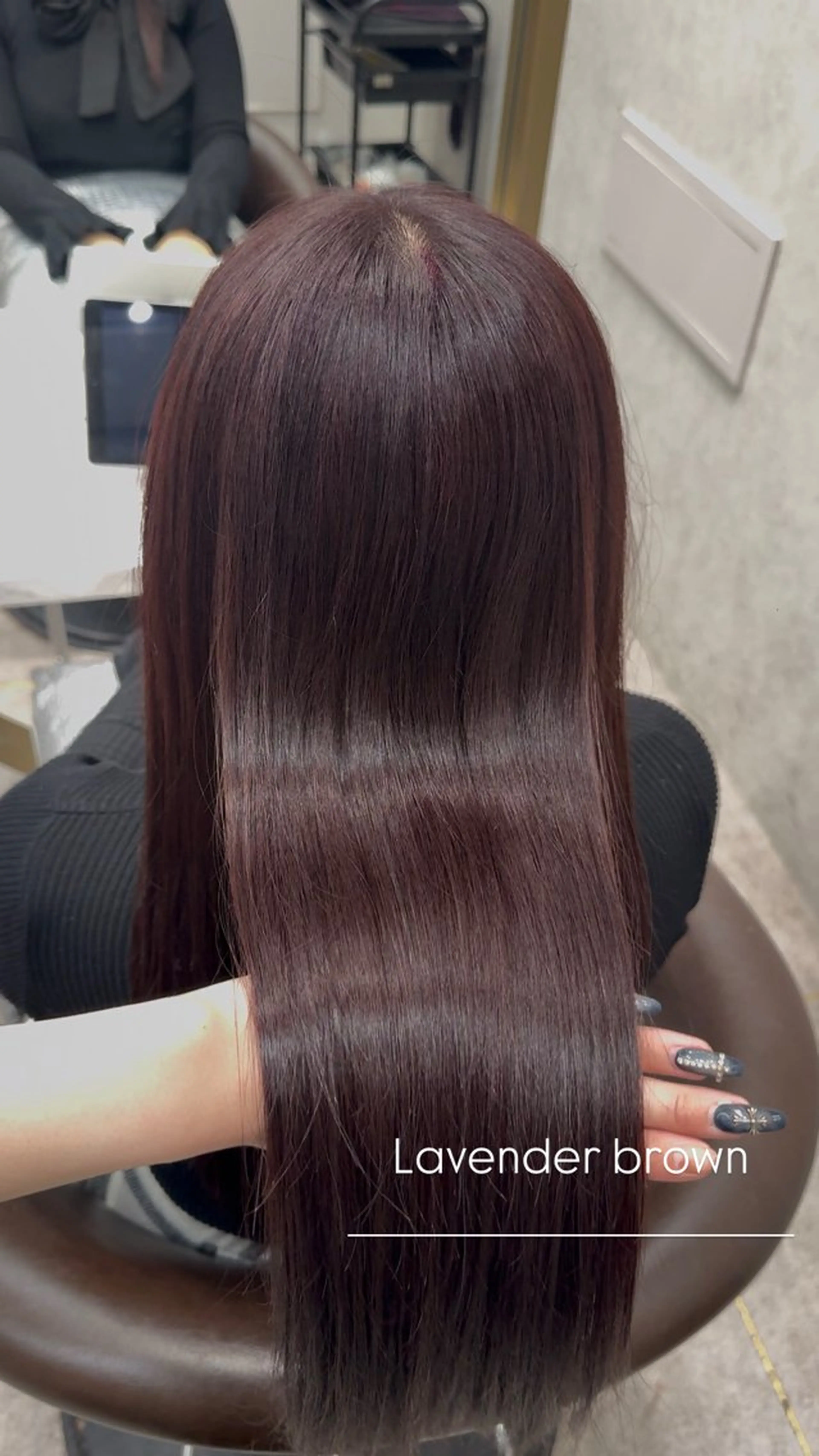 ロング ヘアカラー トリートメント Nanami / ベージュ/グレージュのヘアスタイル