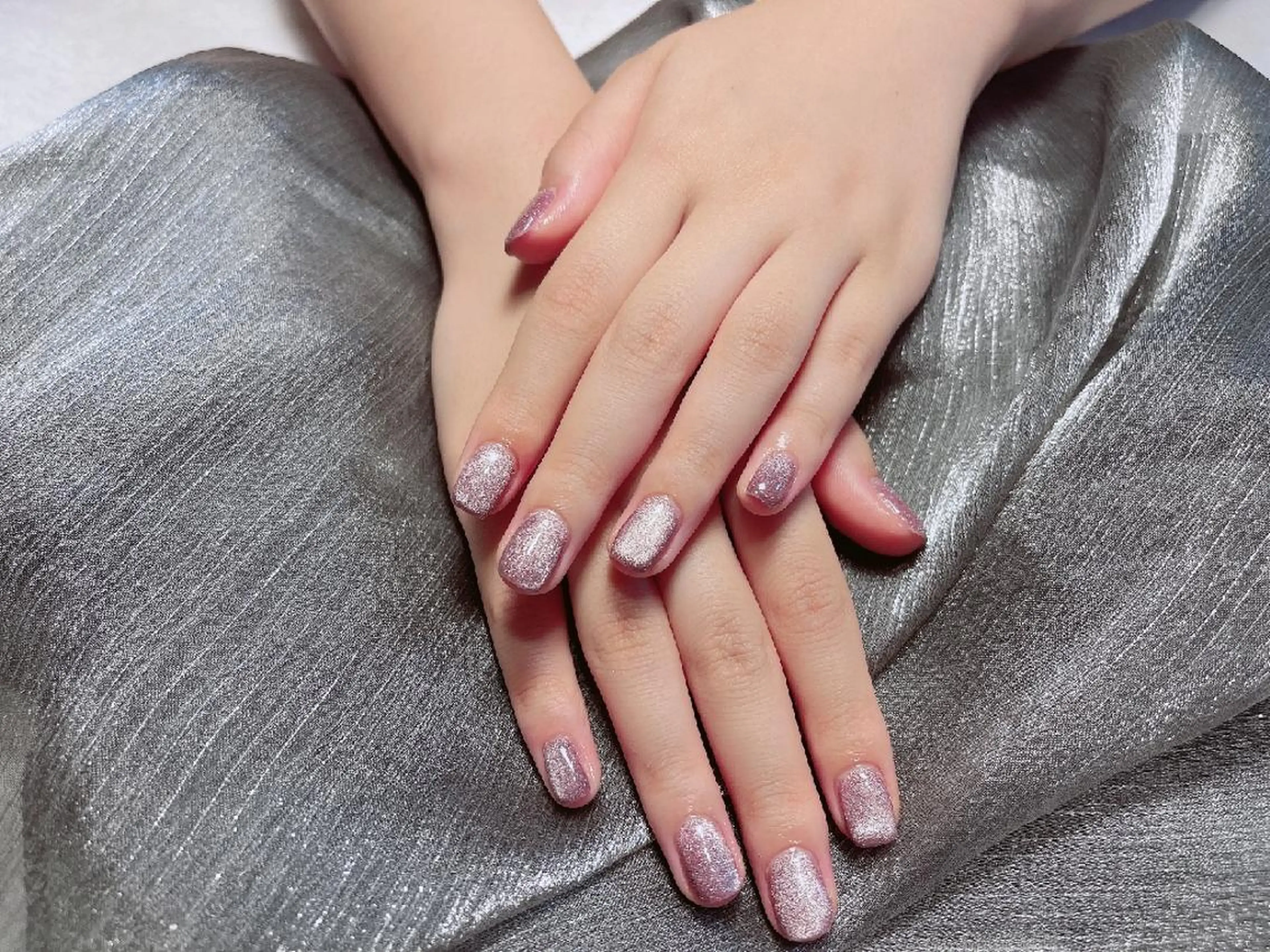 ネイル マグネットネイル ハンドネイル ハンドケア ENsalon AKIRAのネイルデザイン