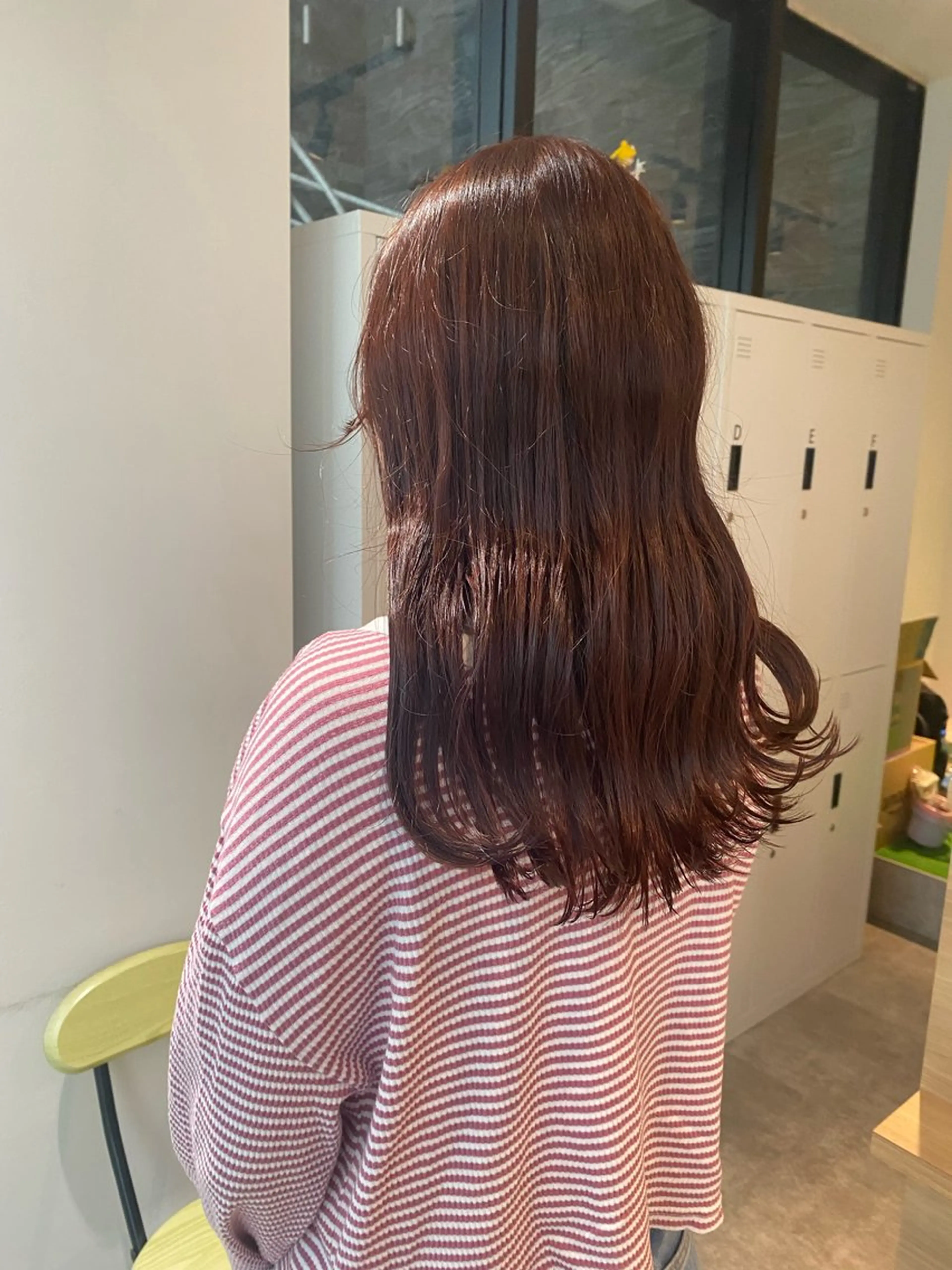 セミロング カラー ブリーチ ブラウンカラー ブリーチなしカラー ピンクカラー ピンクブラウン カット ヘアカラー トリートメント オスズ 🎀´-のヘアスタイル