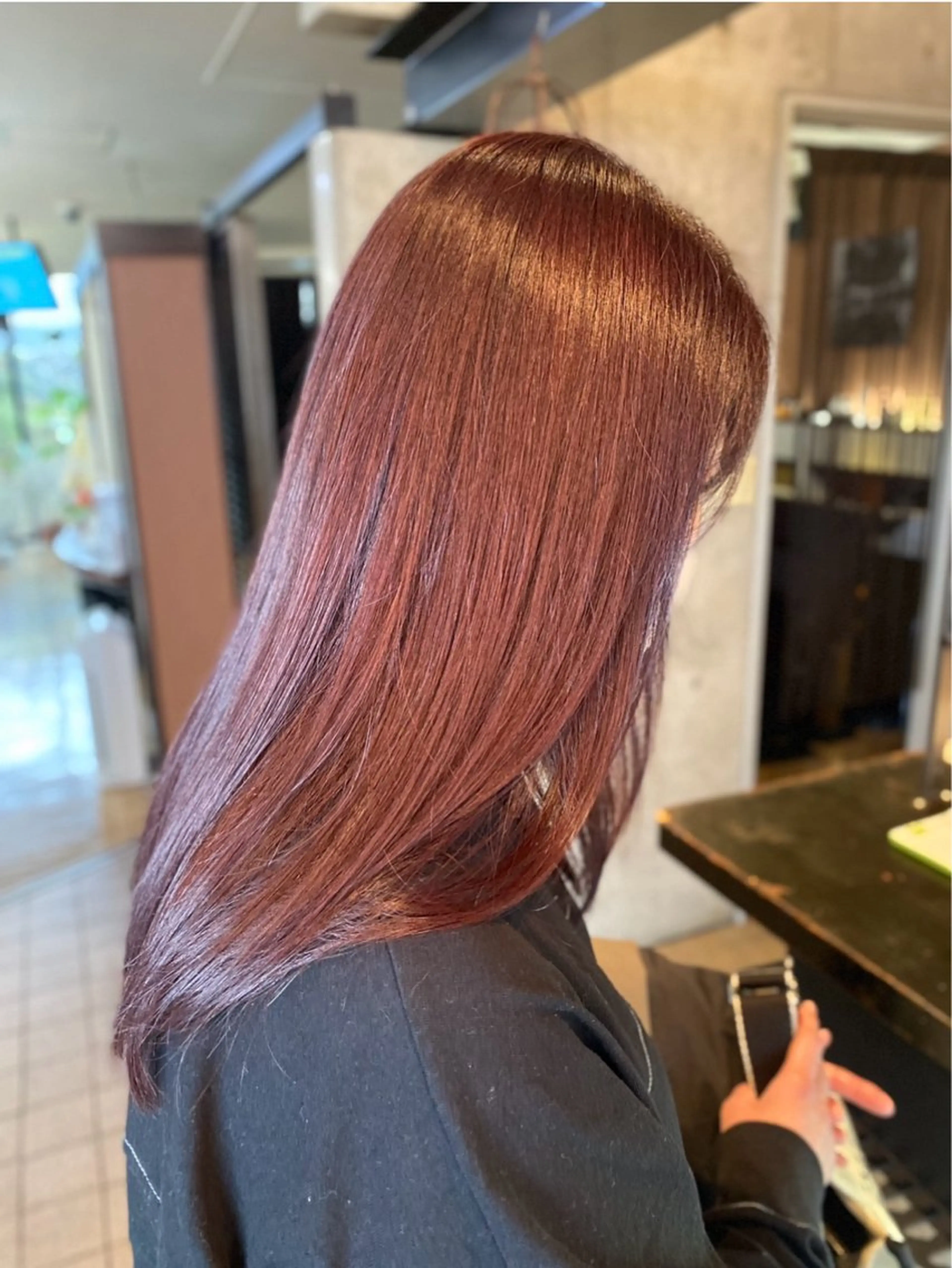 セミロング 百瀬 なつ美のヘアスタイル