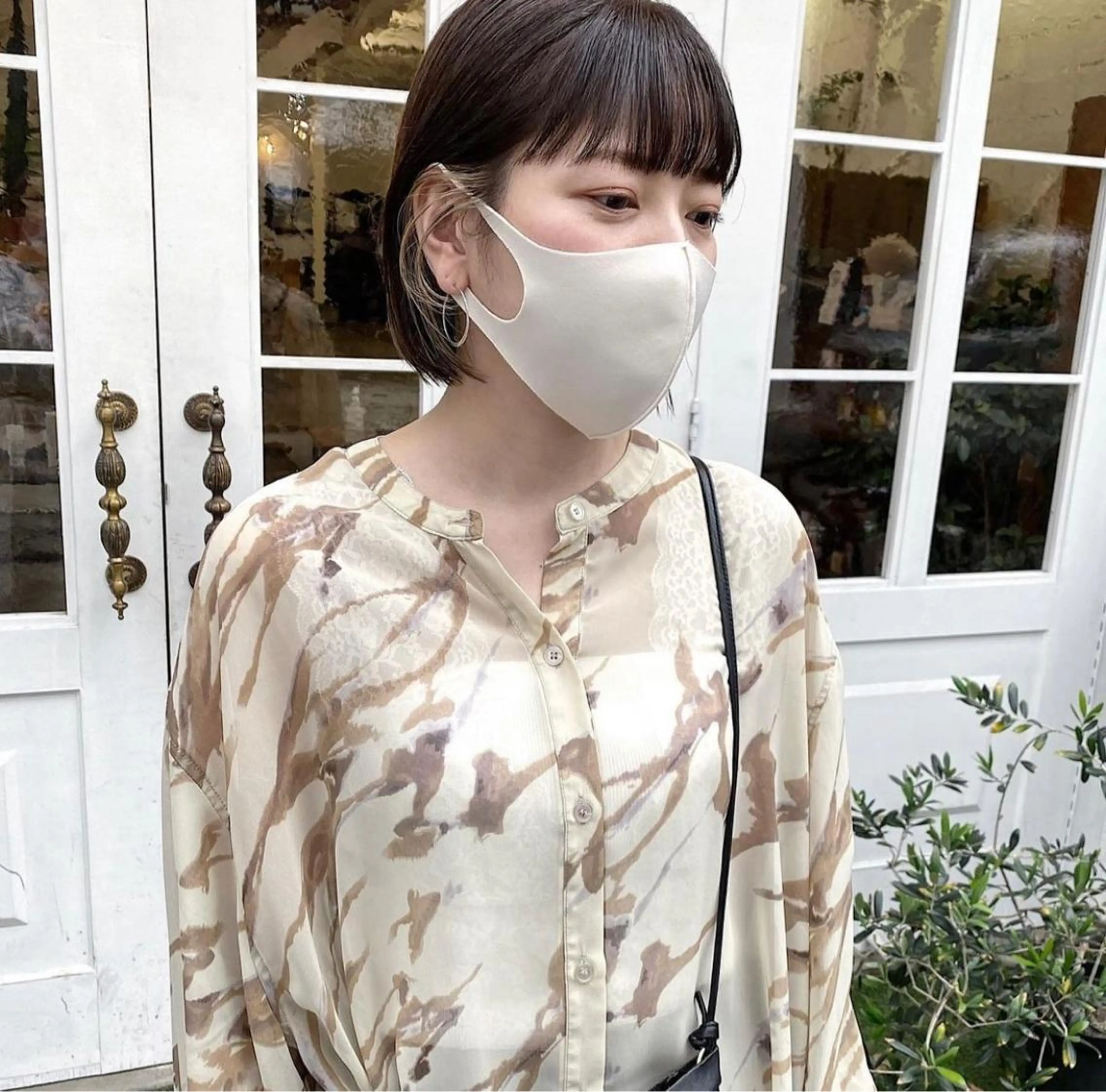 ショート カラー ベージュカラー ブリーチ デザインカラー ハイトーンカラー インナーカラー デザインカラー🥂 YUKAのヘアスタイル