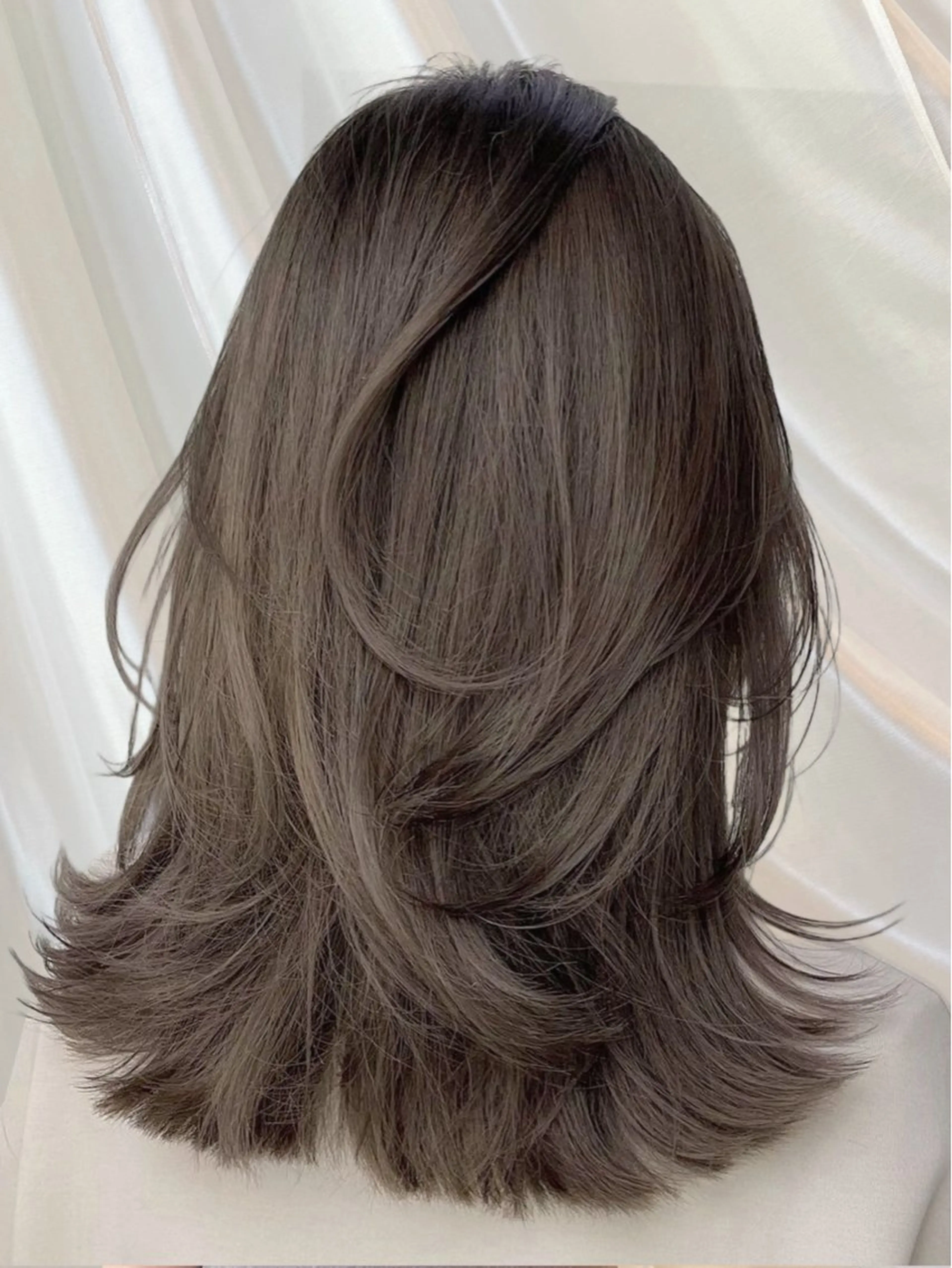 ミディアム カラー 外ハネヘア ヘアカラー 望月威吹/表参道/レ イヤー/似合わせのヘアスタイル