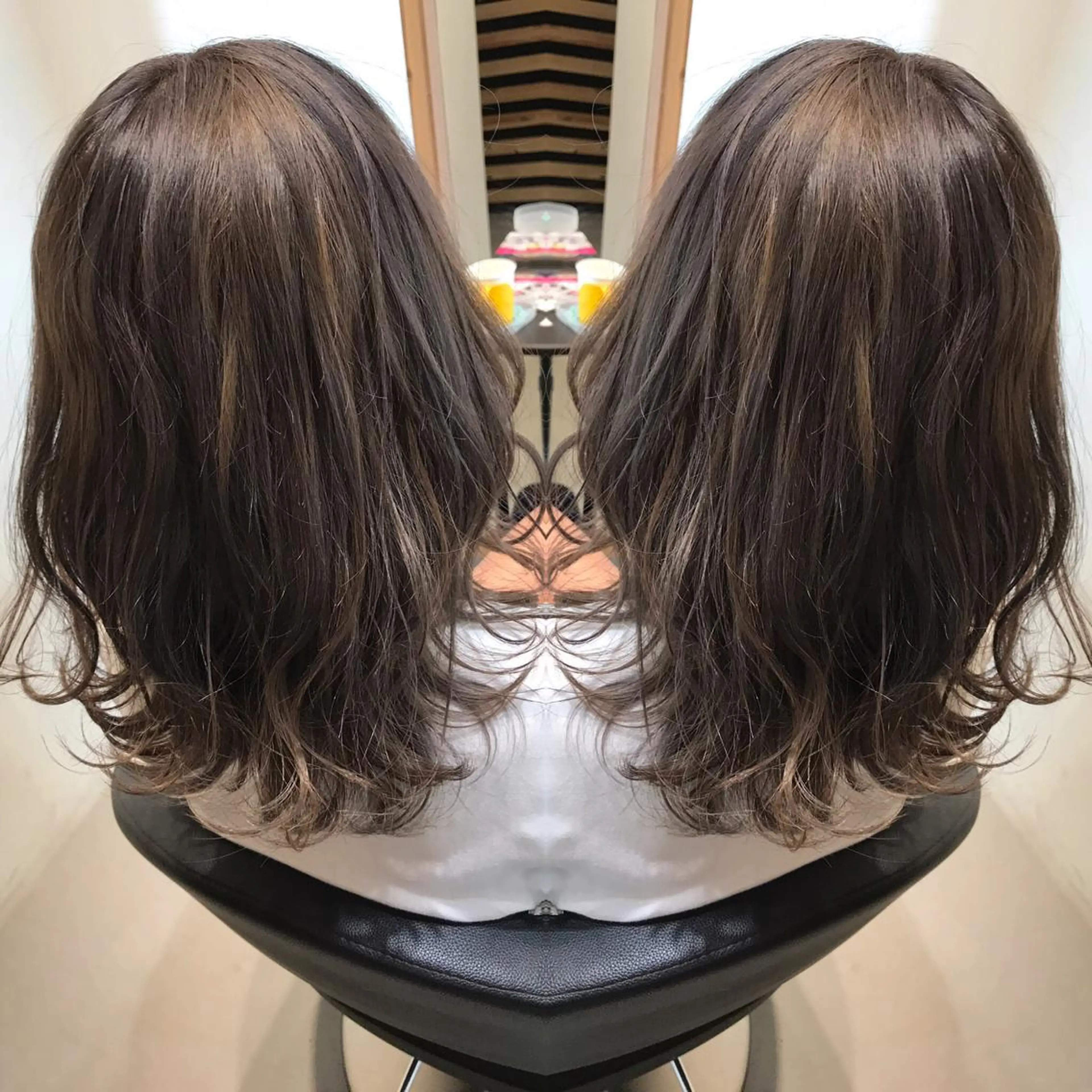 ミディアム カラー ブリーチ グレージュ ヘアカラー 大久保 隆蔵のヘアスタイル