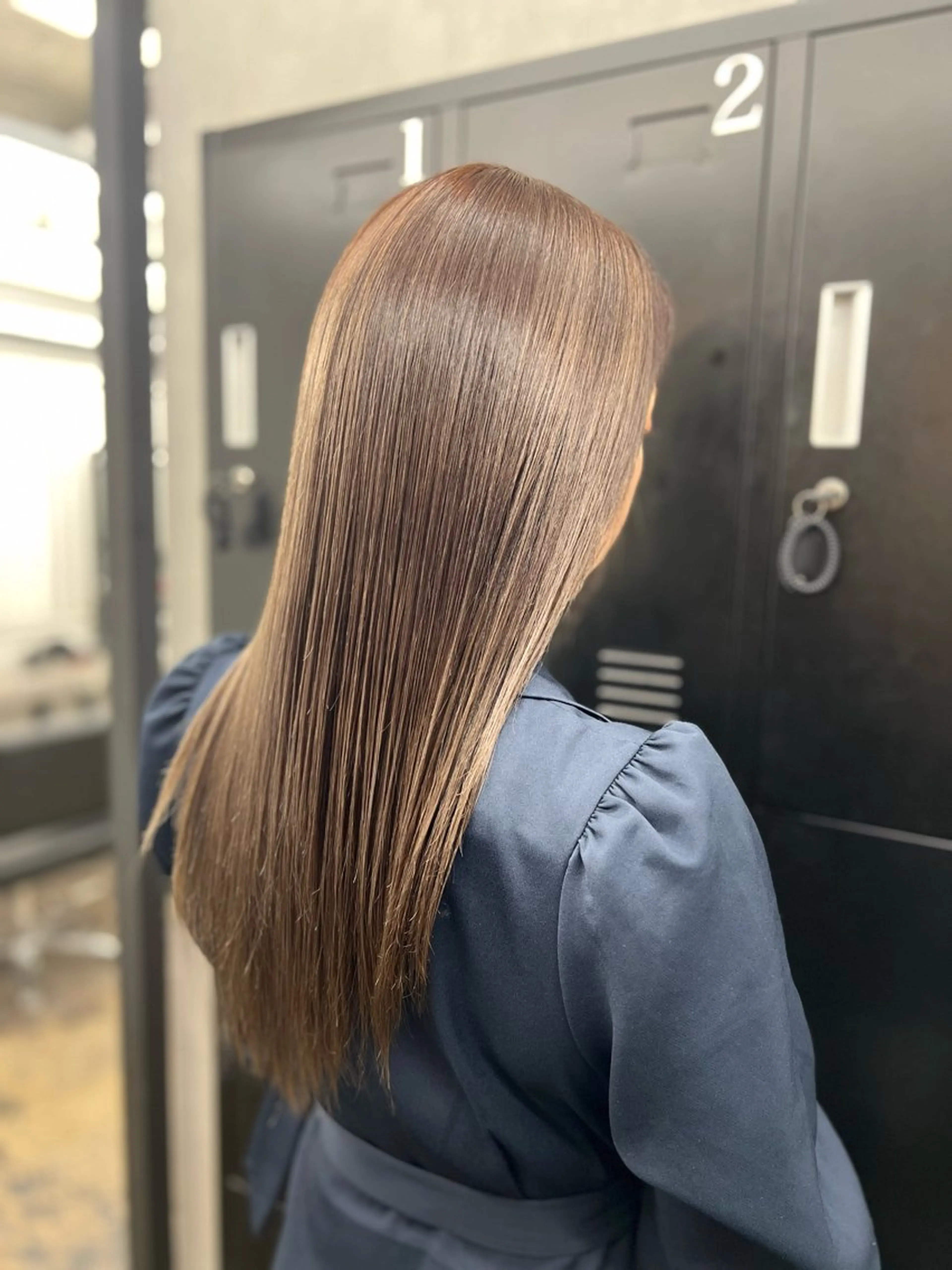 ロング カラー バレイヤージュ 髪質改善 レイヤーカット カット ヘアカラー 透明感カラー特化🫧 ADLLA.栗原🦋のヘアスタイル