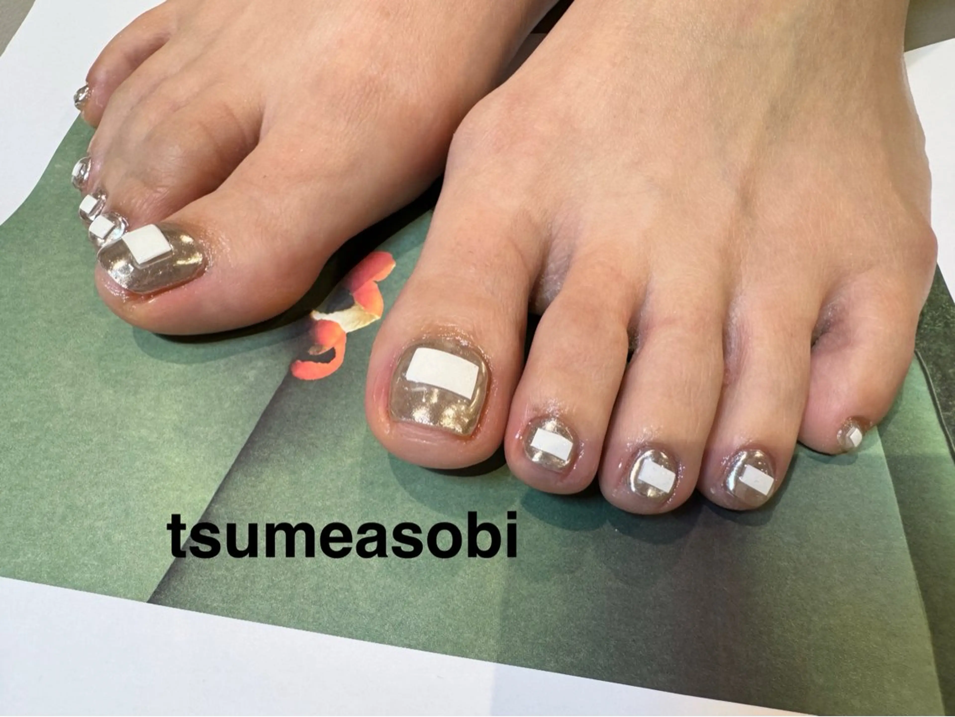 ネイル アートネイル シンプルネイル フットネイル tsumeasobi所属・tsumeasobi 🪬macoのネイルデザイン