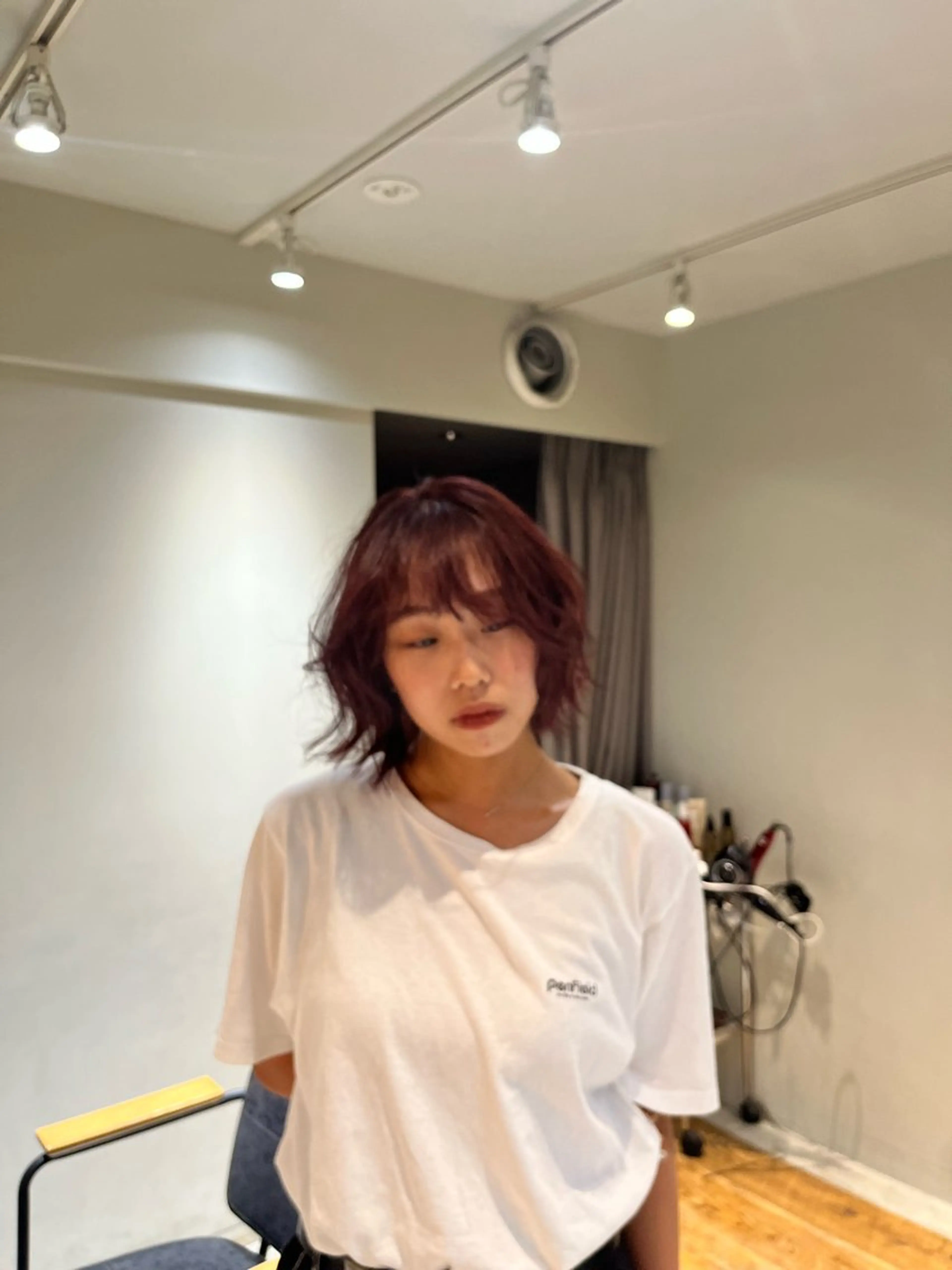 ミディアム YUI／レイヤー カット/透明感カラーのヘアスタイル