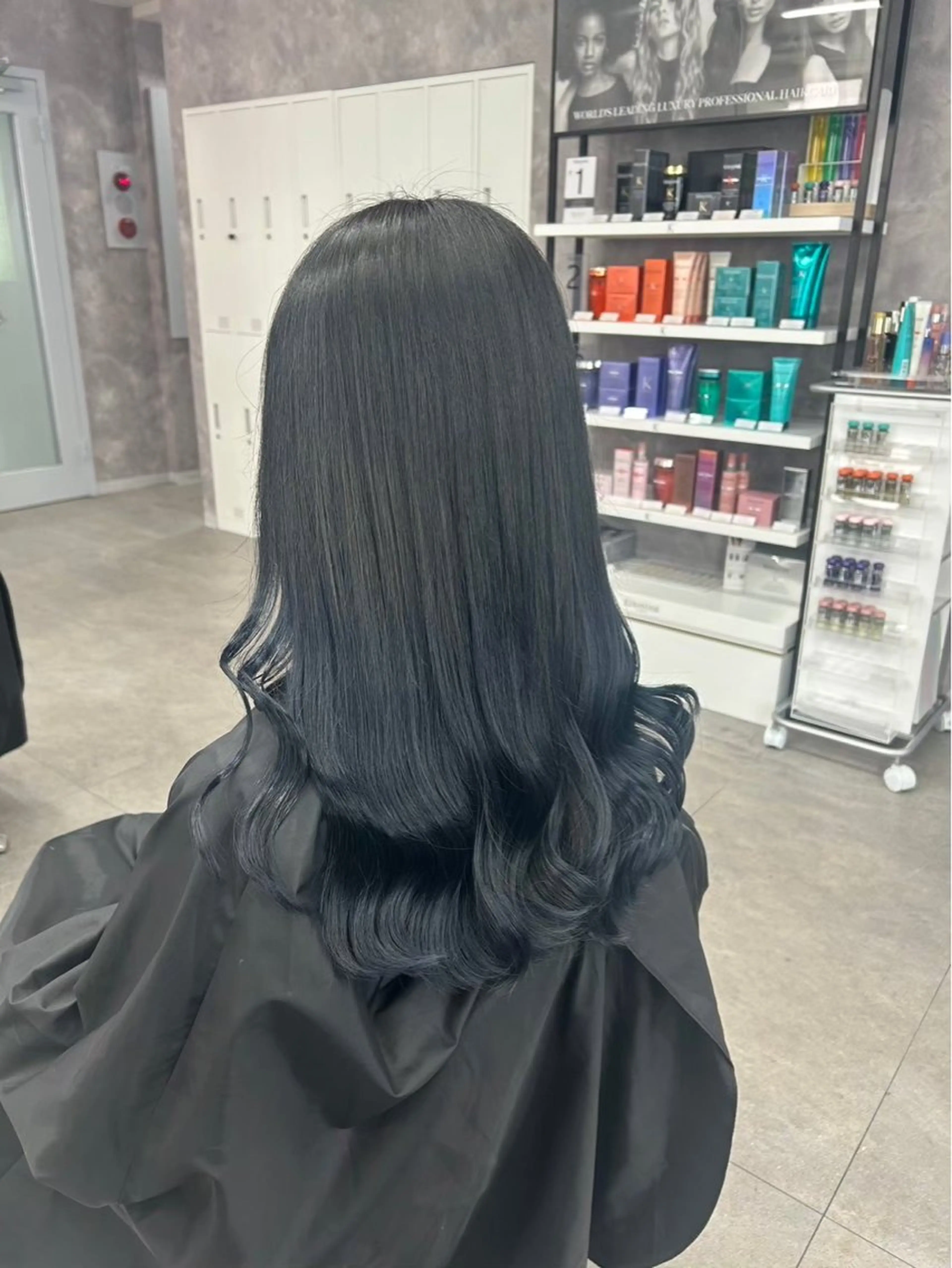 ロング カラー カット ヘアカラー トリートメント ヘッドスパ ヘアセット カズキ🌼曲がる 縮毛矯正のヘアスタイル