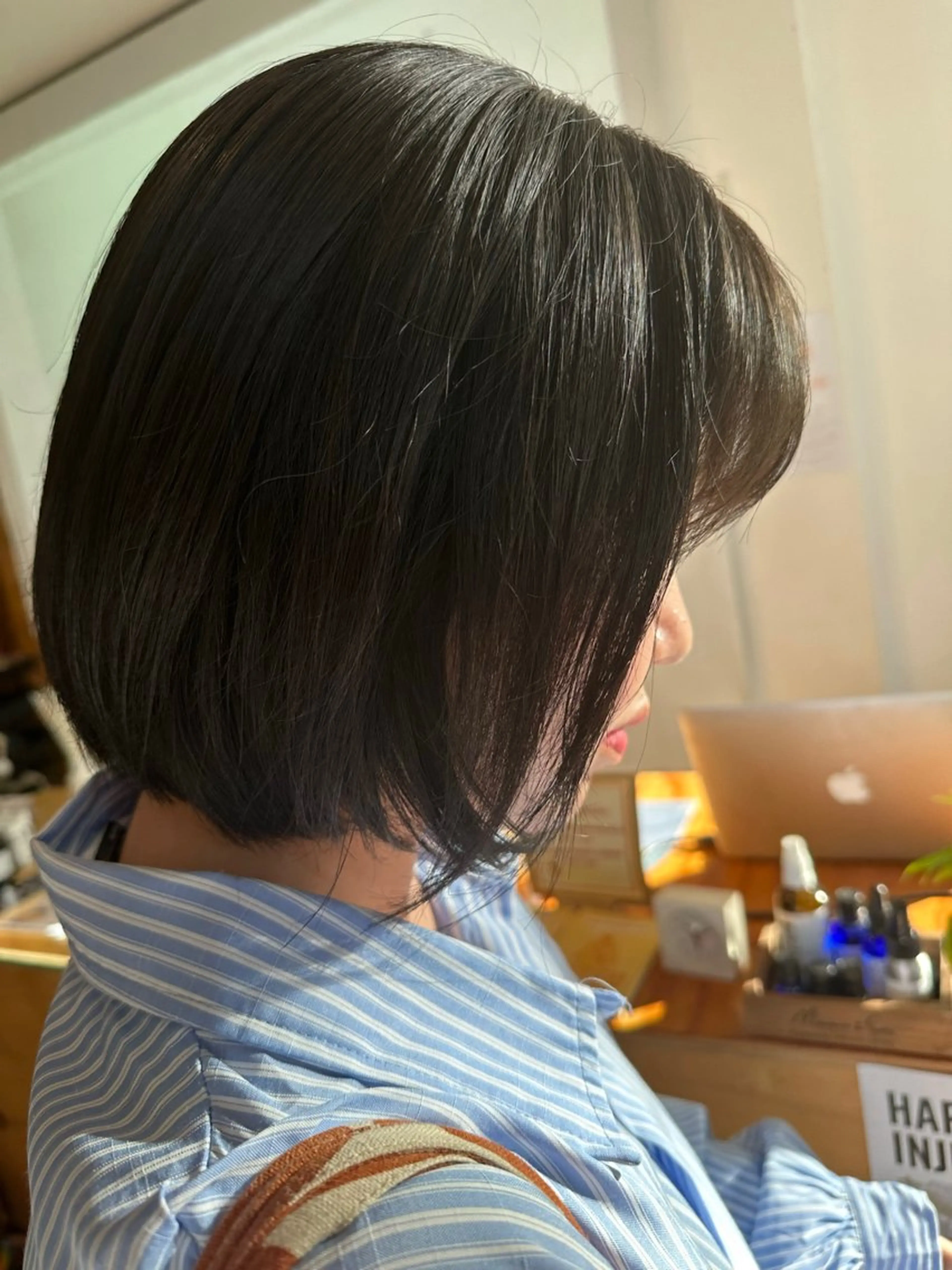 ショート カラー レイヤー/ナチュラル 💐nao.のヘアスタイル