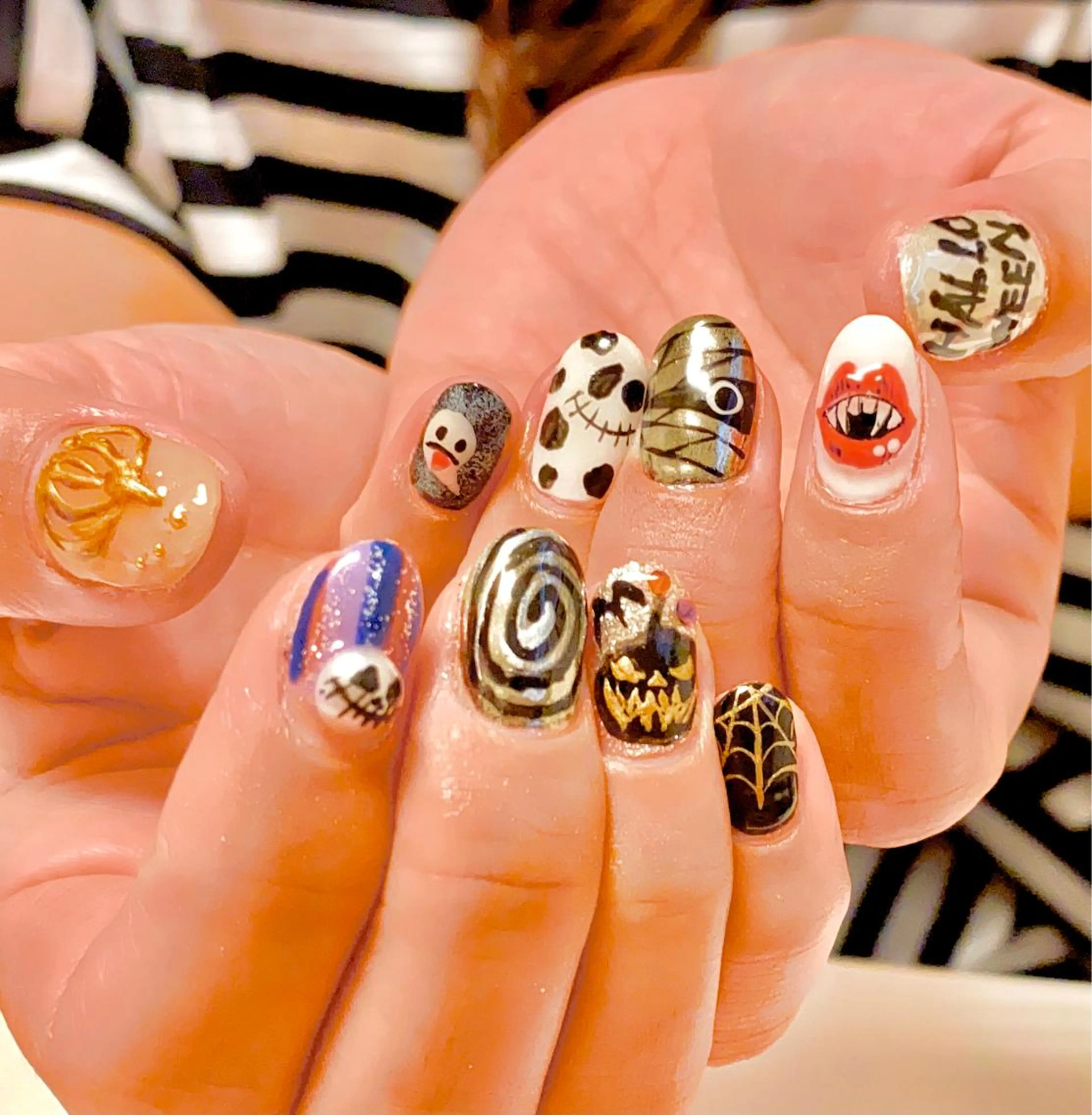 ネイル ハロウィン VIST☆ ｍａｍｉのネイルデザイン