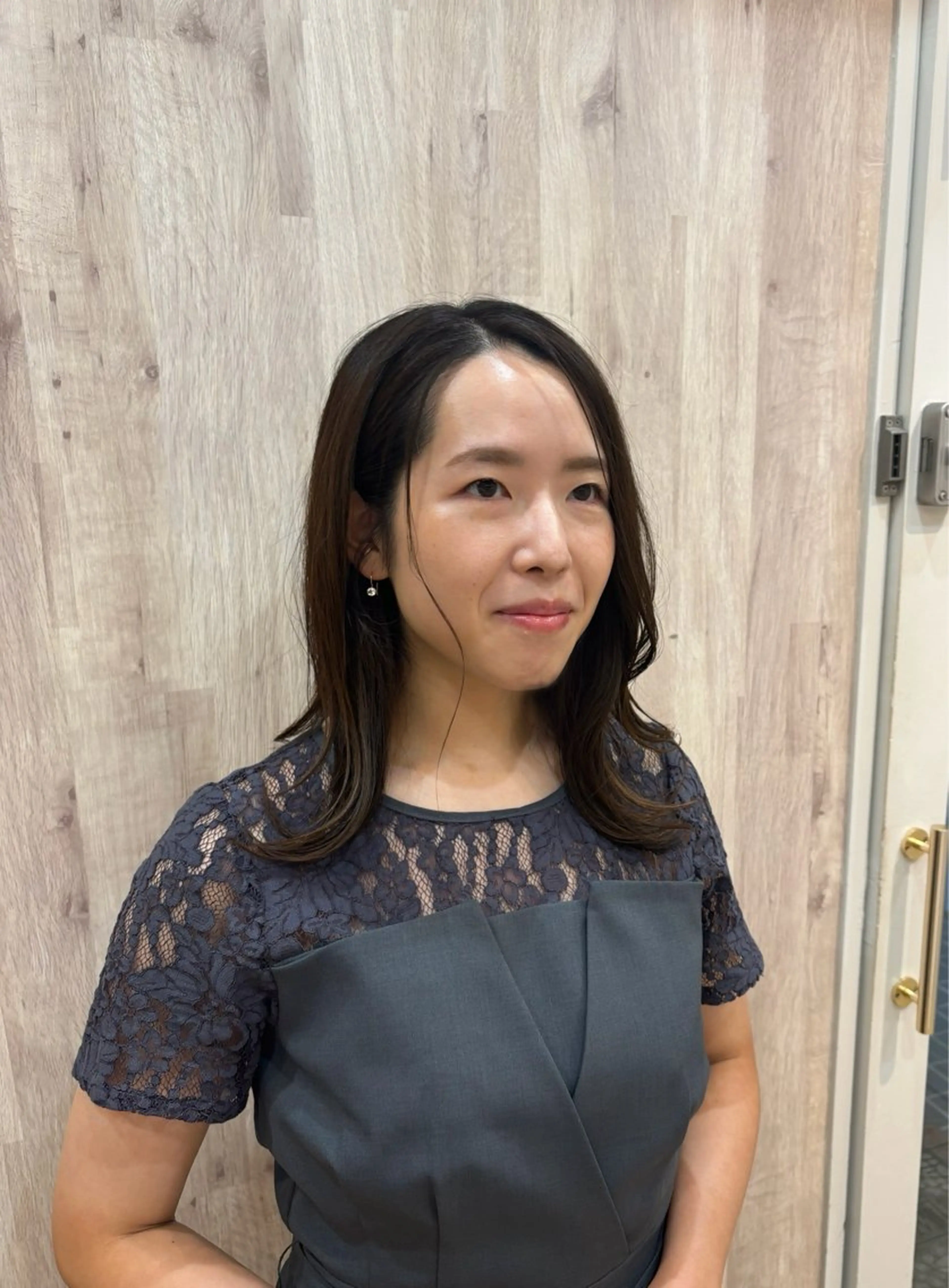 セミロング 竹村 恵功代のヘアスタイル