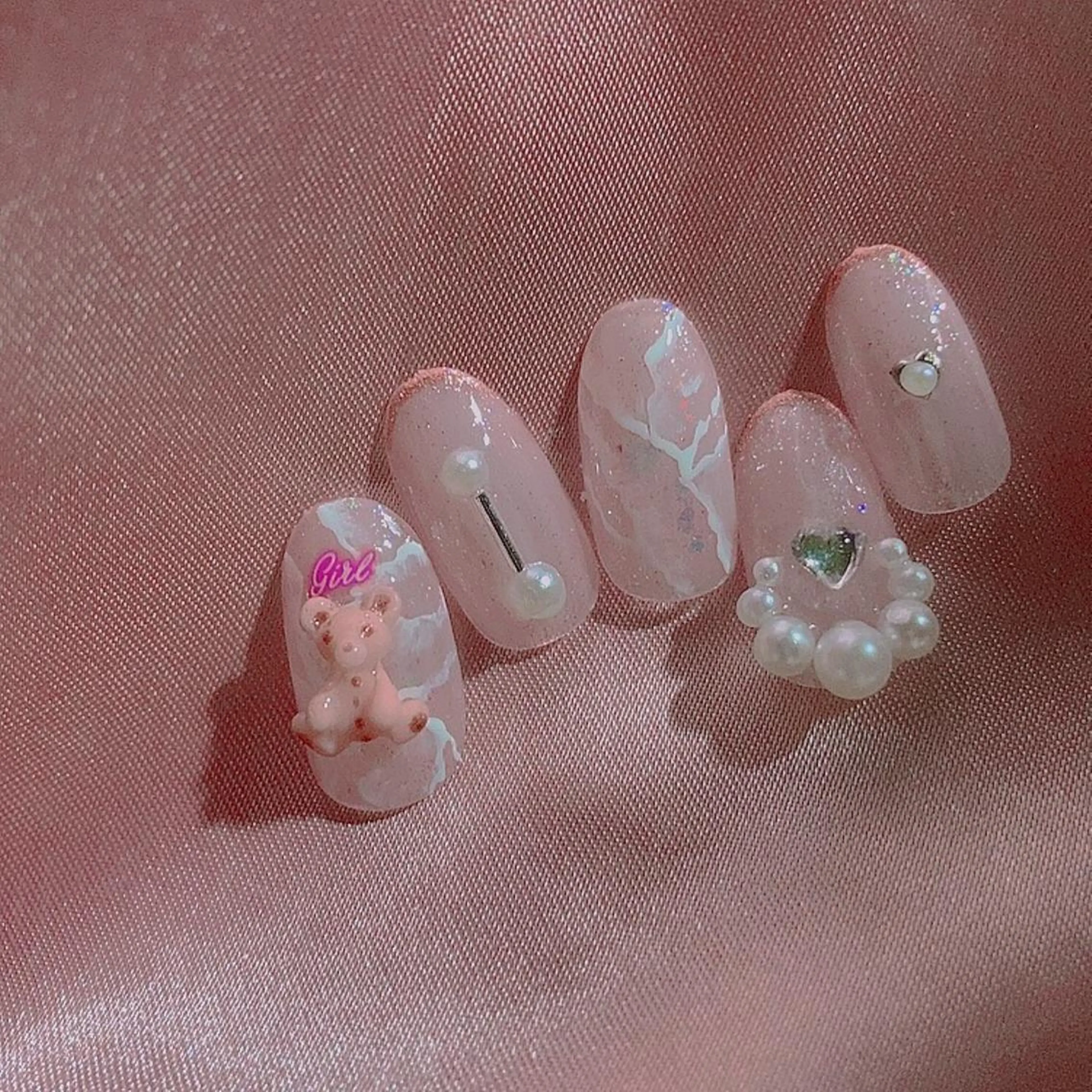 ネイル lili.nail y2k/長さ出しのネイルデザイン