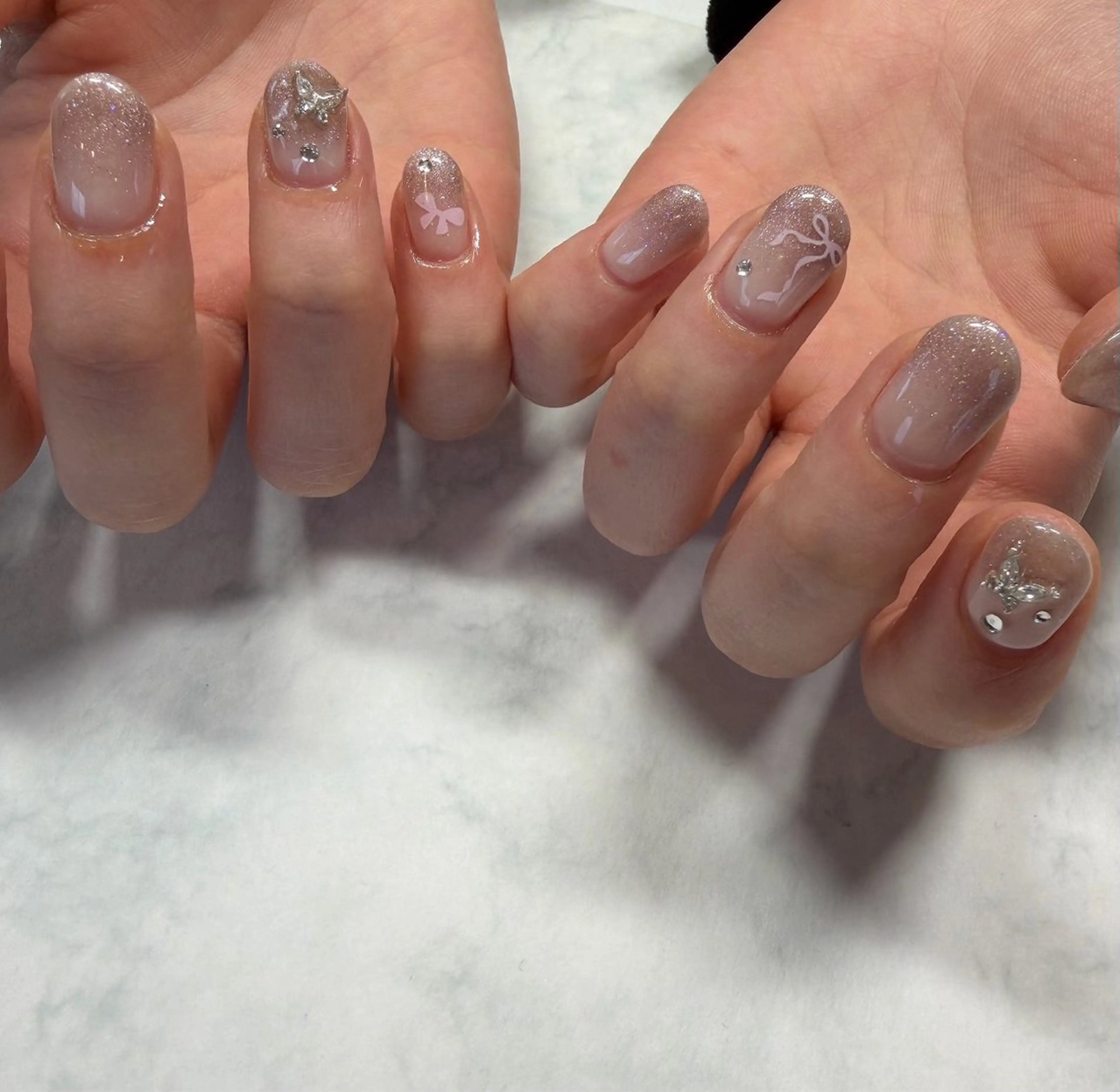 ネイル ハンドネイル colors 荻窪のネイルデザイン