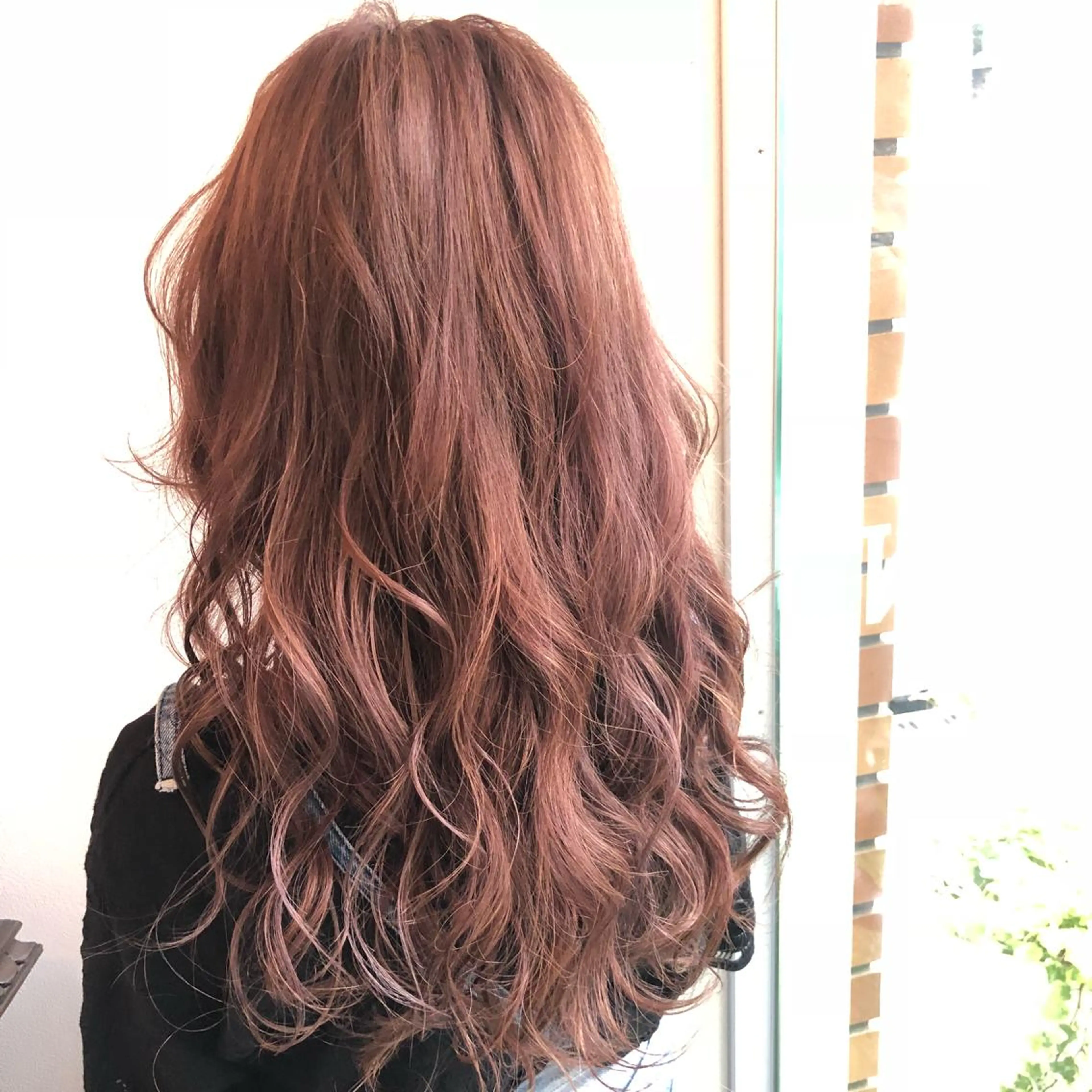 ロング カット ヘアカラー トリートメント ＨＩ ROのヘアスタイル