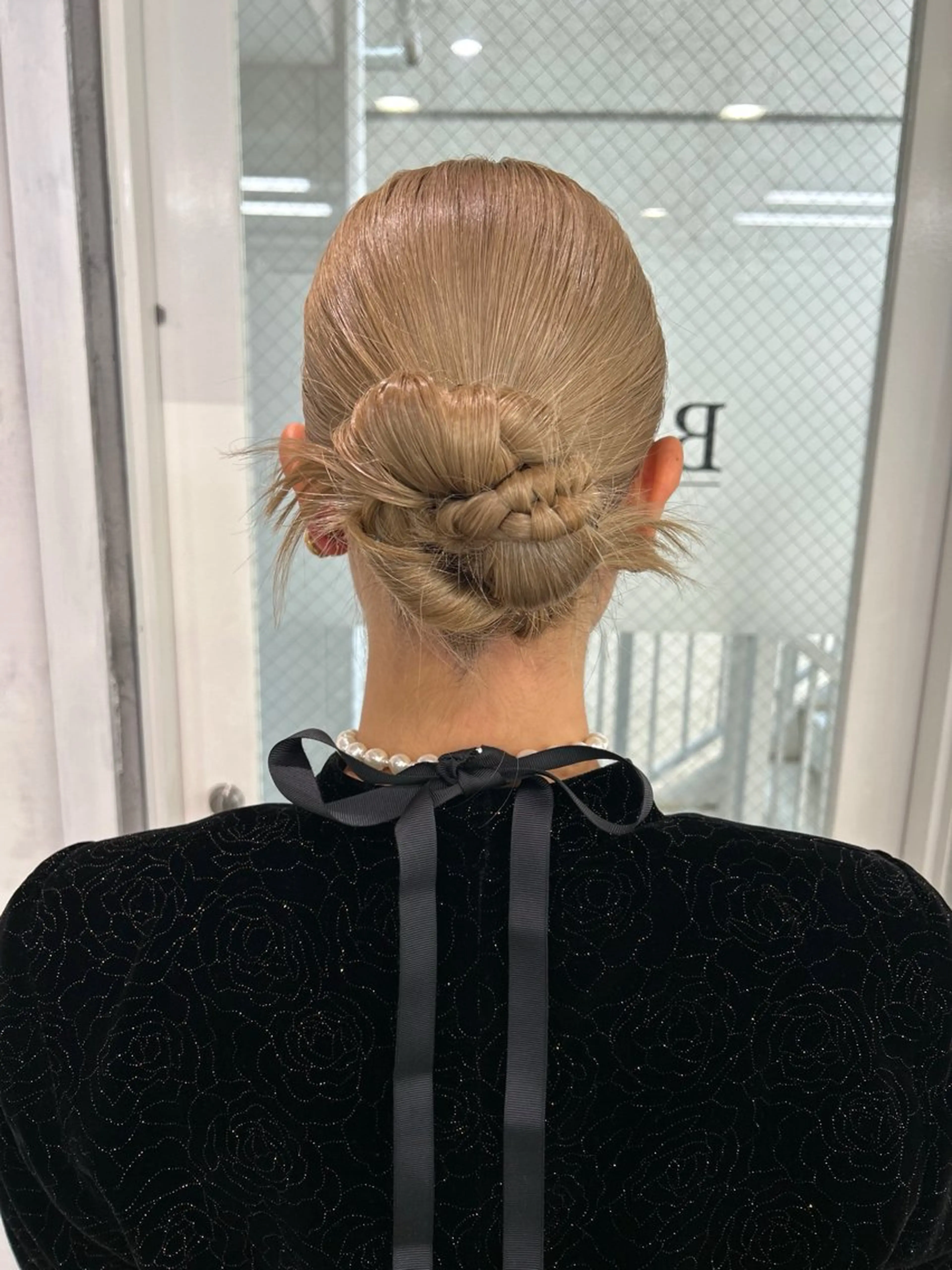 ヘアアレンジ 透明感カラー・ 髪質改善🩵イケダのヘアスタイル