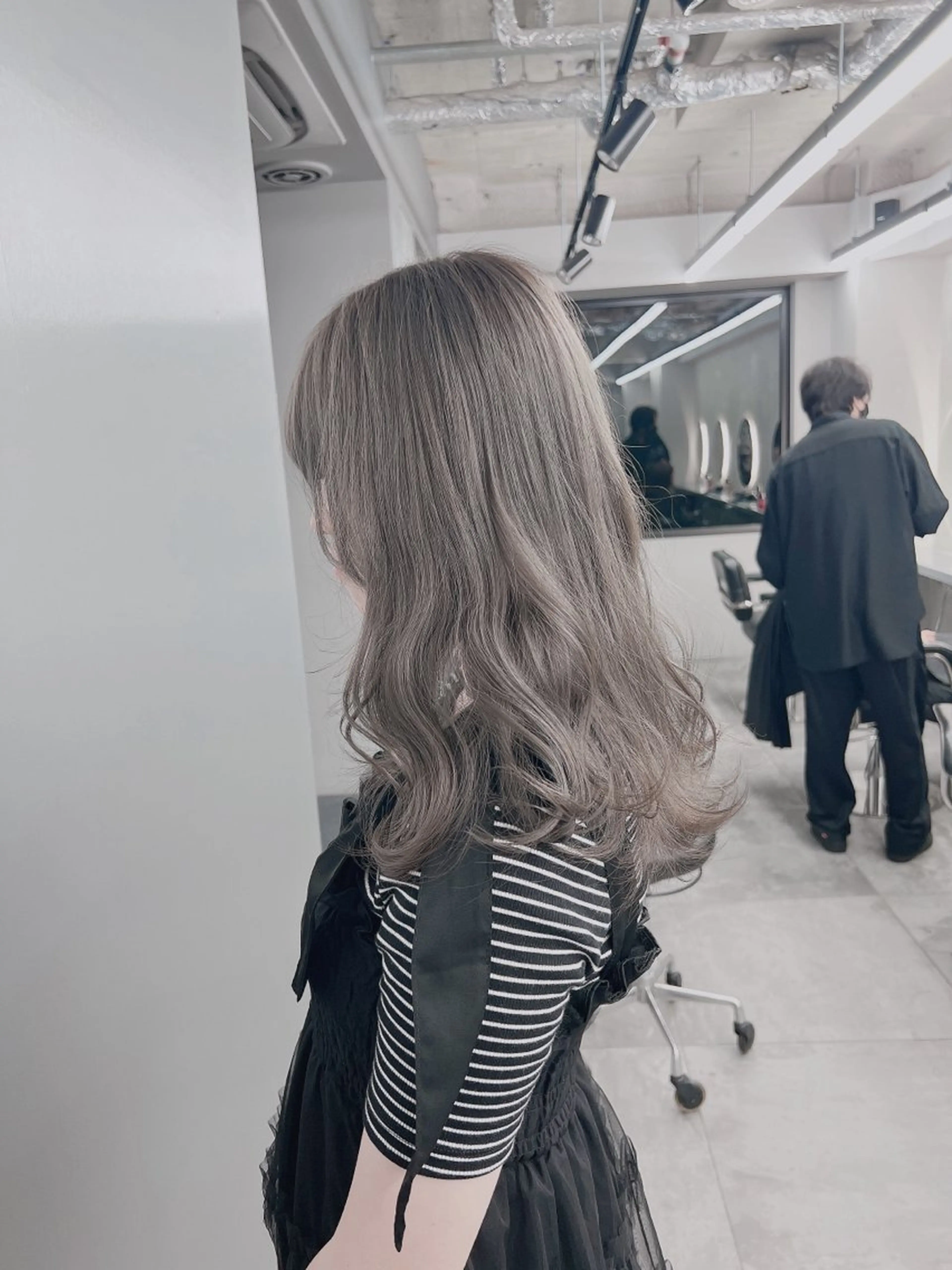 ロング カラー ヘアカラー ♡透け感カラー 大賀哲平♡のヘアスタイル