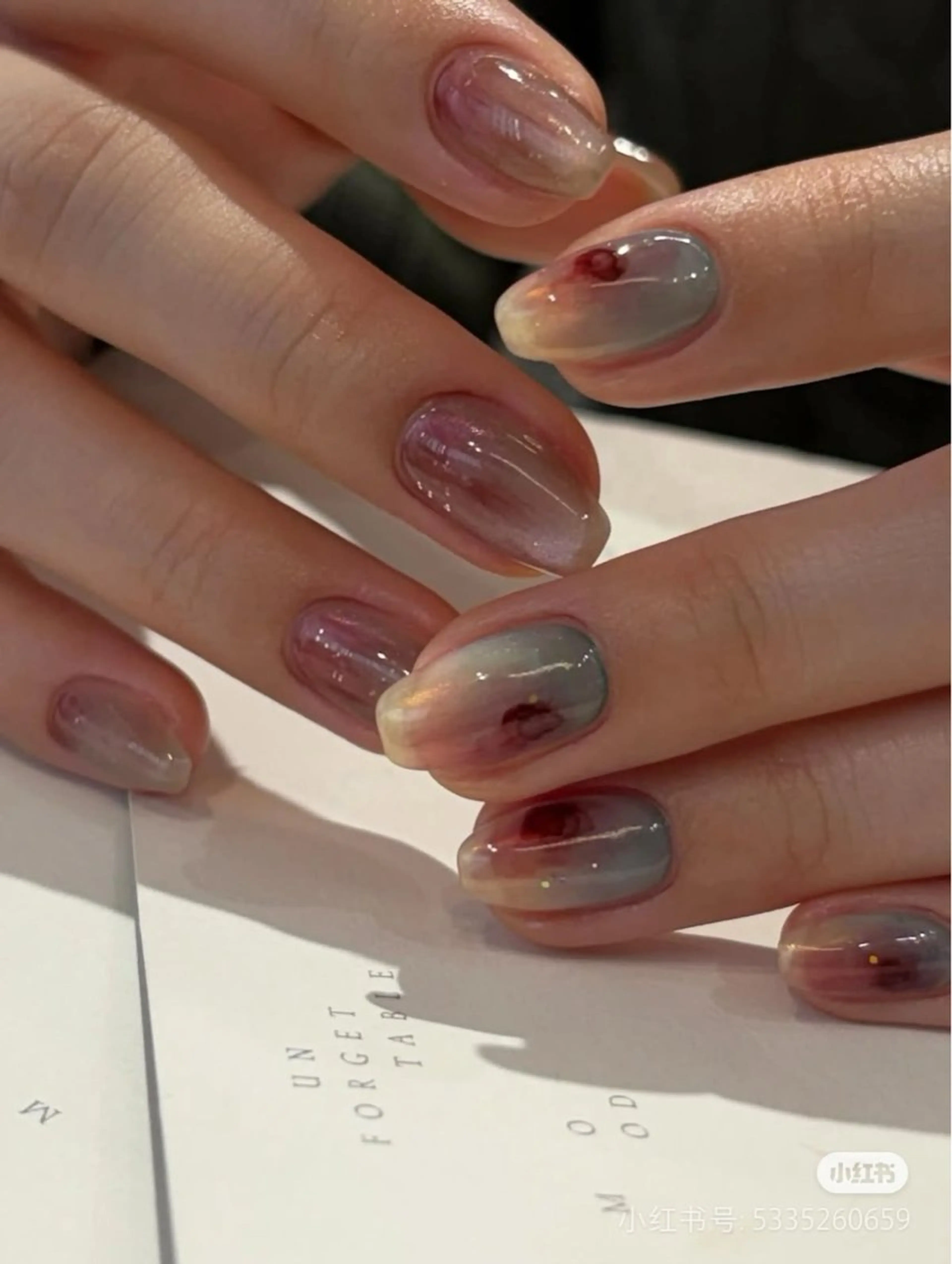 ネイル 韓国ネイル マグネットネイル ニュアンスネイル 春ネイル ワンホンネイル n2 nail daikokuchoのネイルデザイン