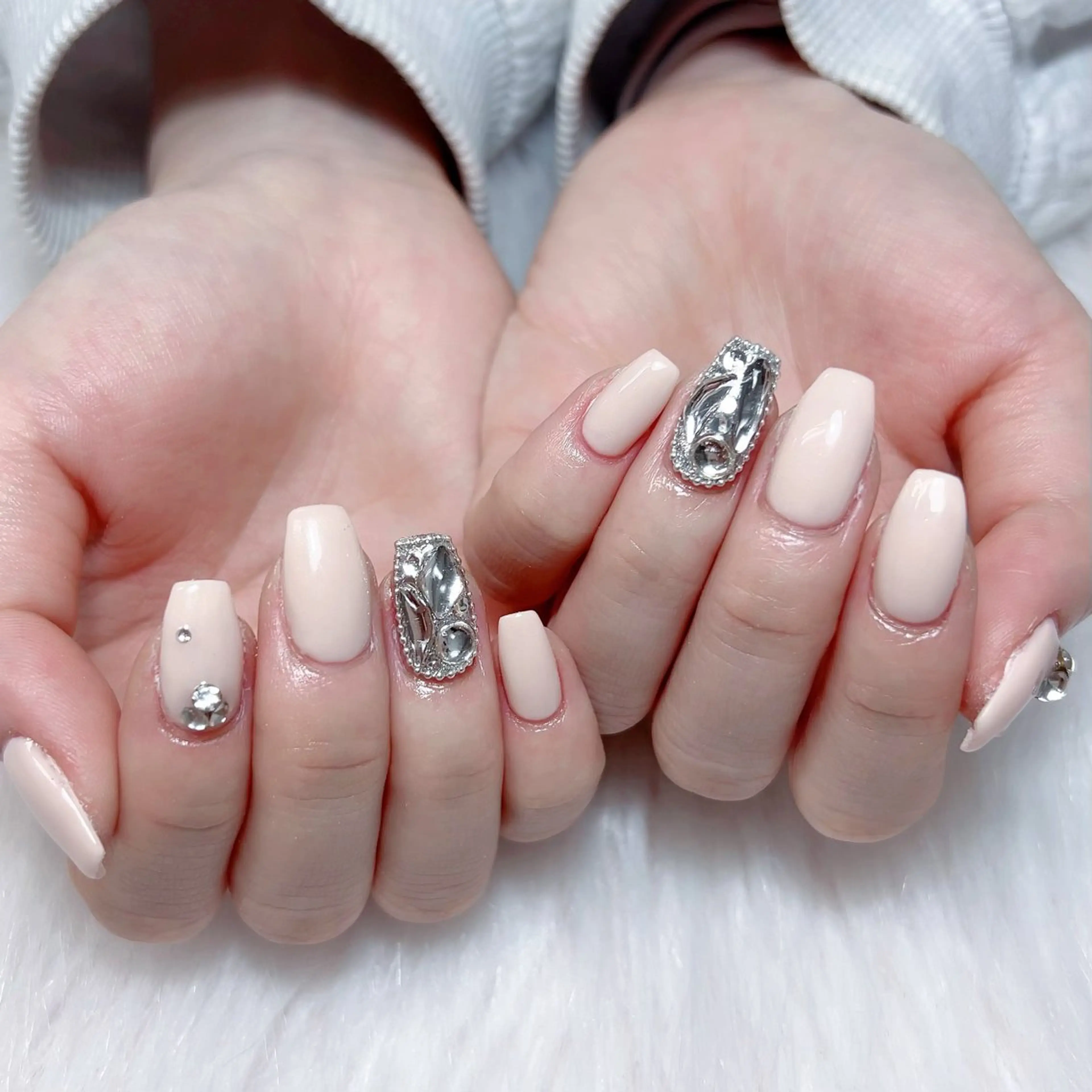 メンズ ネイル メンズ韓国風 アートネイル オーロラネイル ガーリー キラキラネイル Nail salon 木にいるのネイルデザイン